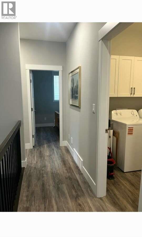 2081 14 Avenue Se, Salmon Arm, British Columbia  V1E 2N2 - Photo 7 - 10382388