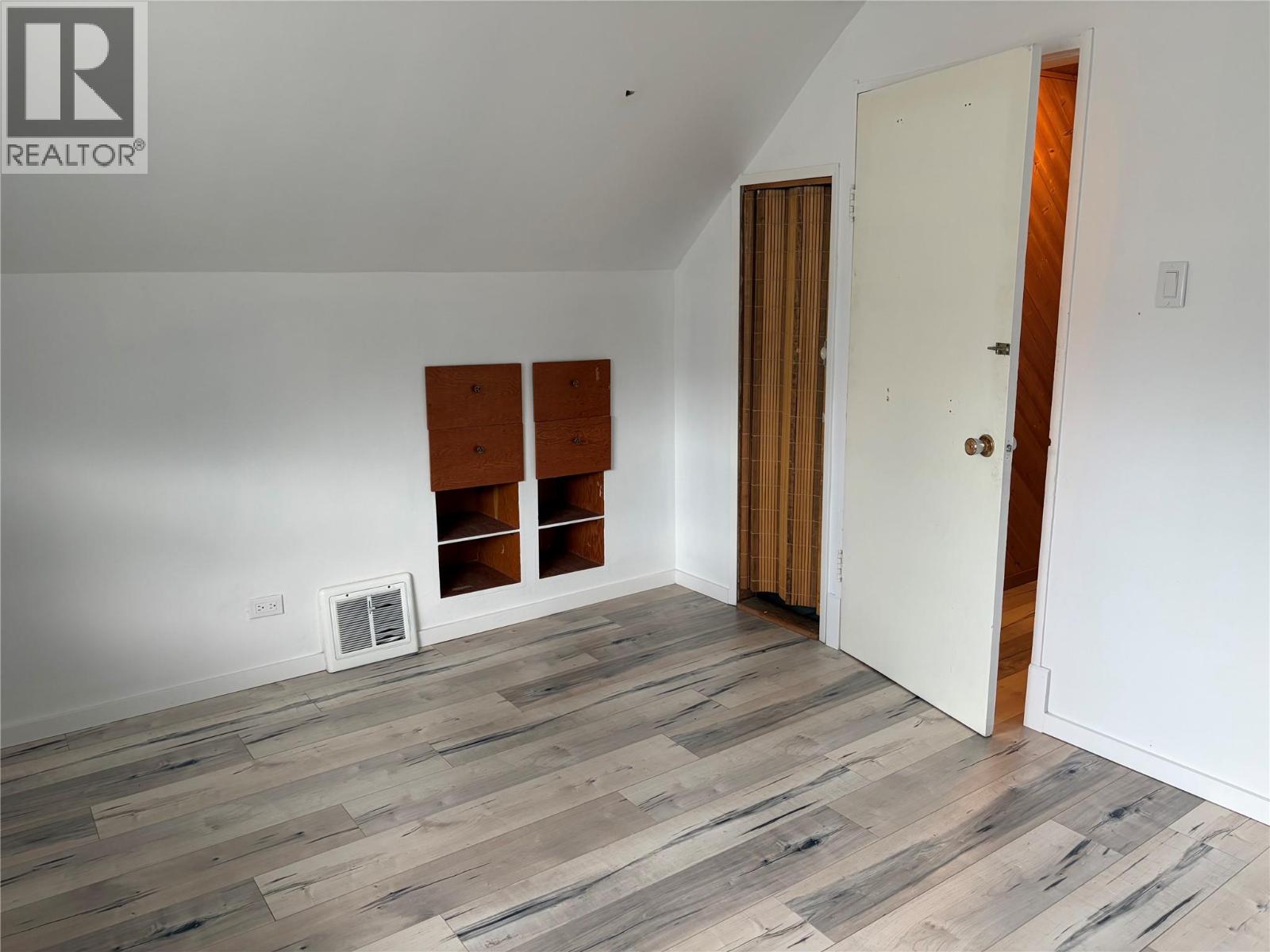 3091 Highway Drive, Trail, British Columbia  V1R 2T2 - Photo 14 - 10382114