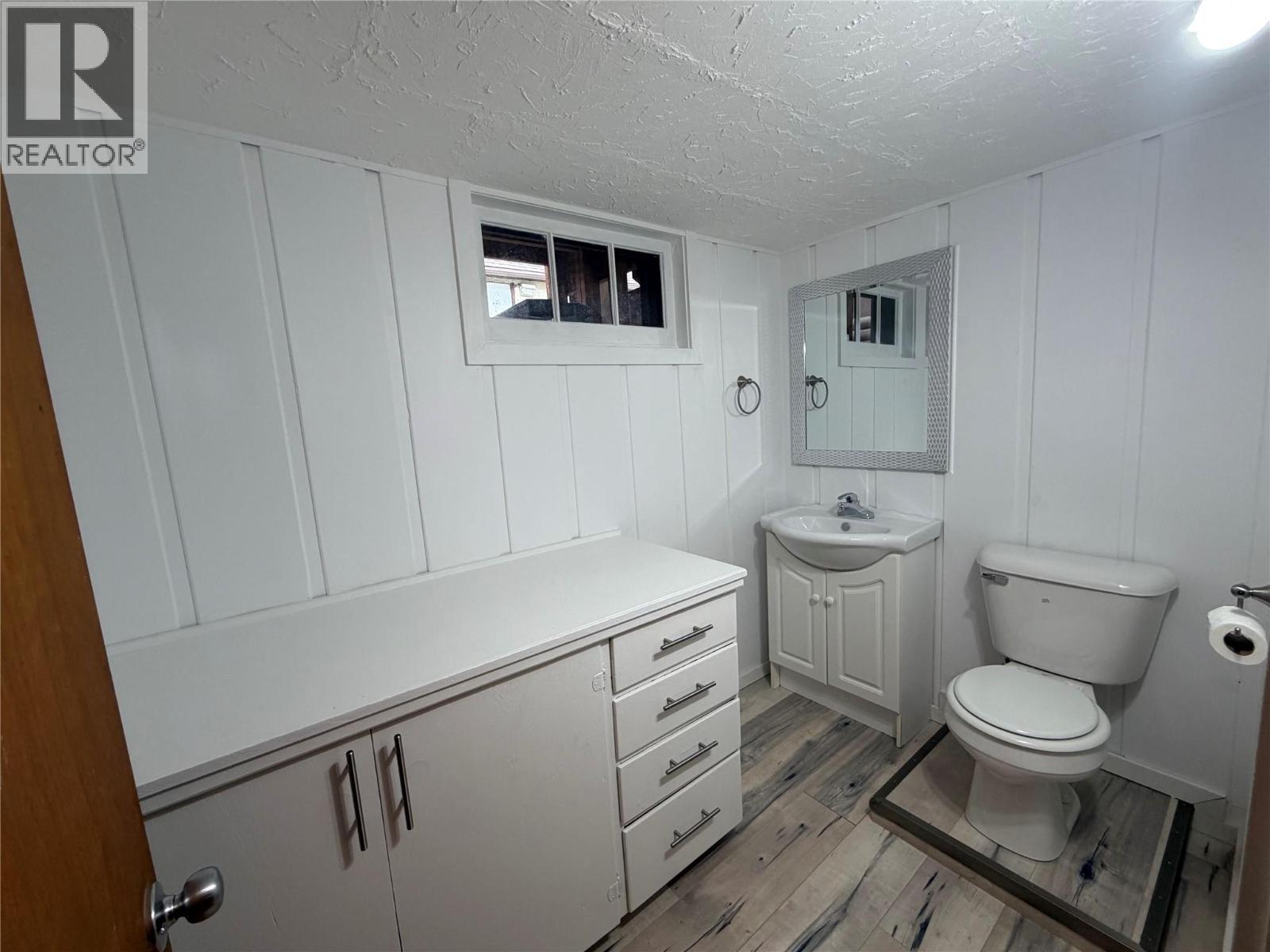 3091 Highway Drive, Trail, British Columbia  V1R 2T2 - Photo 17 - 10382114