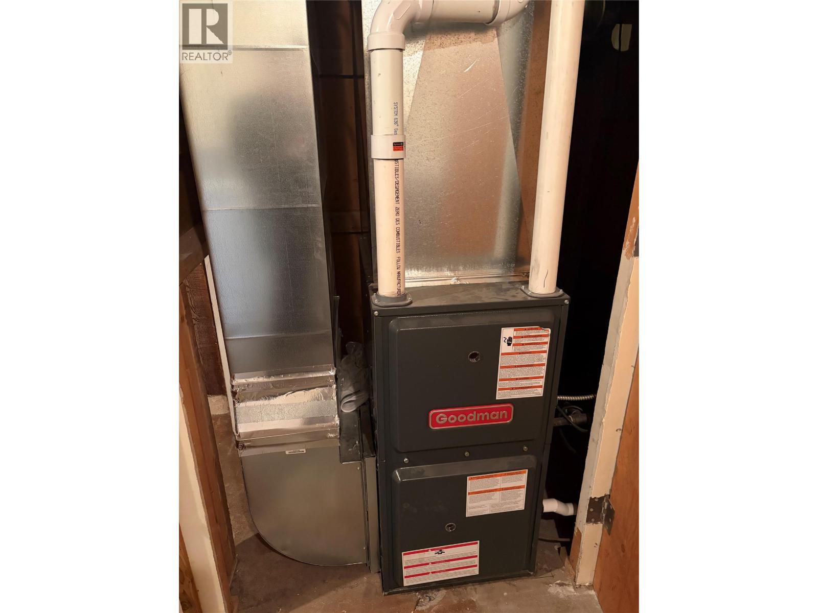 3091 Highway Drive, Trail, British Columbia  V1R 2T2 - Photo 21 - 10382114