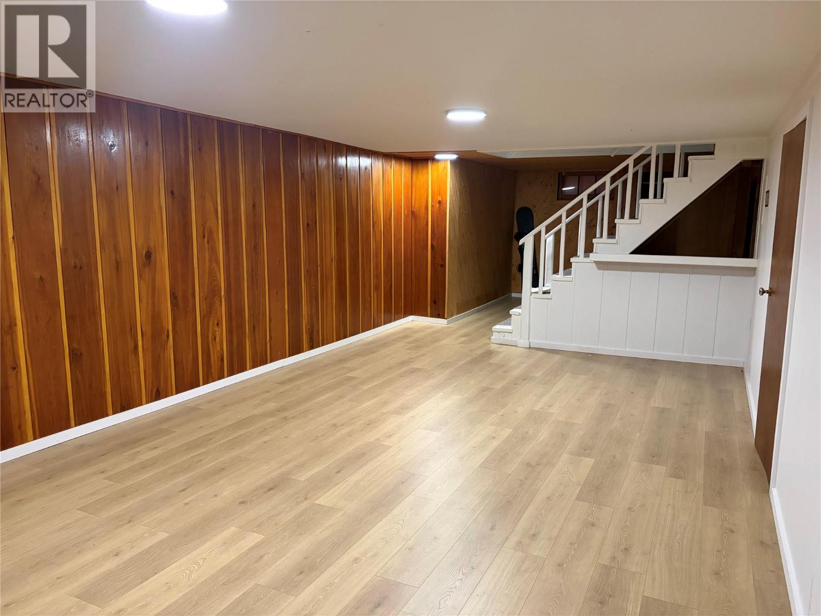 3091 Highway Drive, Trail, British Columbia  V1R 2T2 - Photo 8 - 10382114