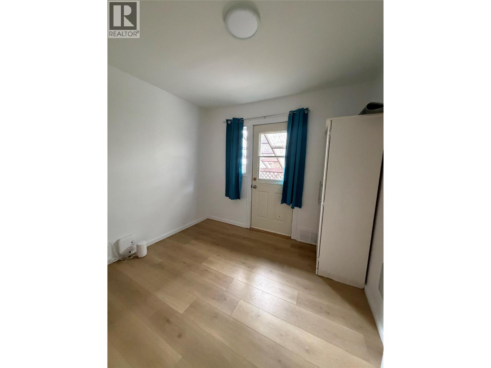 3091 Highway Drive, Trail, British Columbia  V1R 2T2 - Photo 9 - 10382114