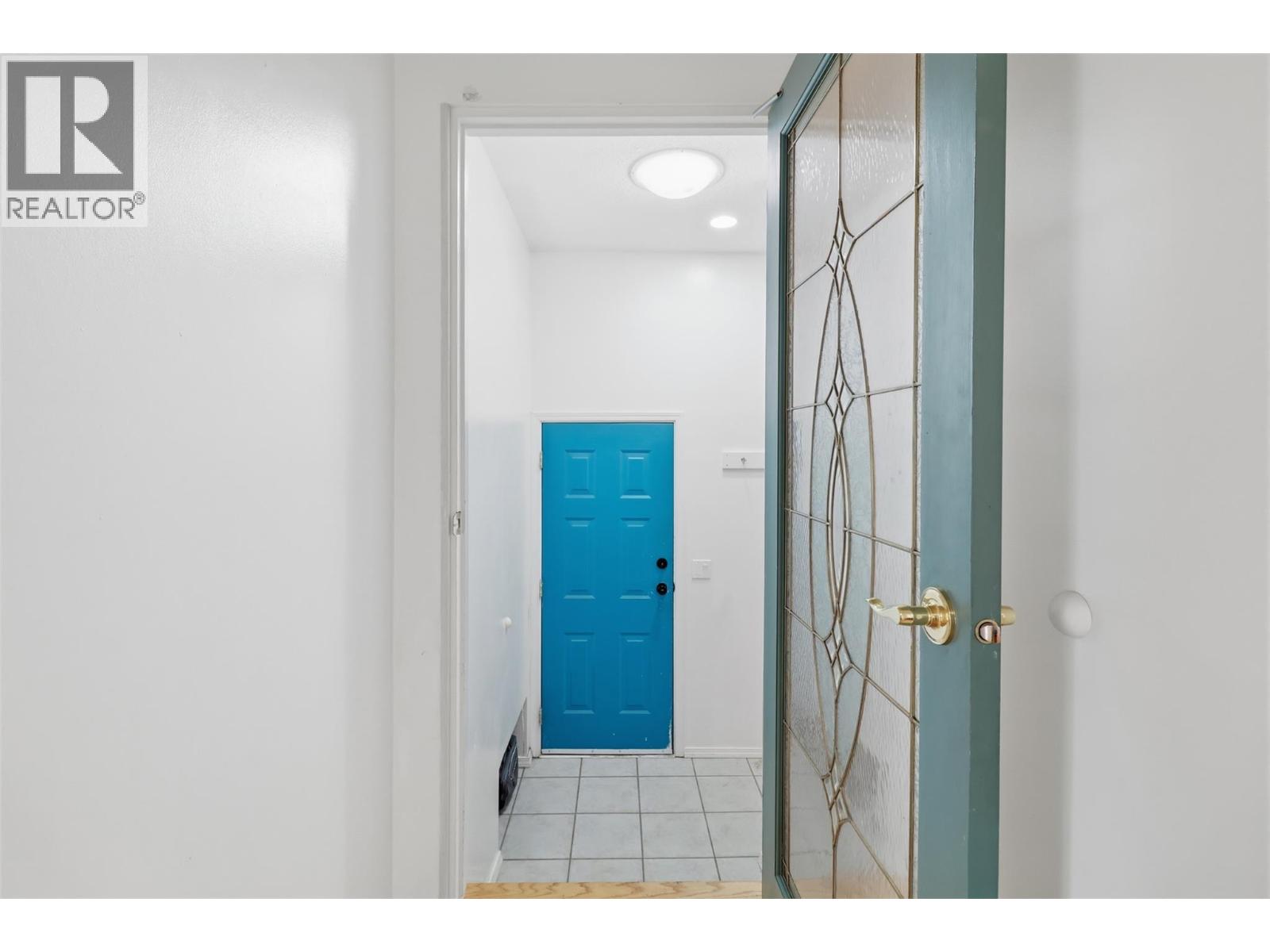 478 Opal Drive, Logan Lake, British Columbia  V0K 1W0 - Photo 4 - 10380456