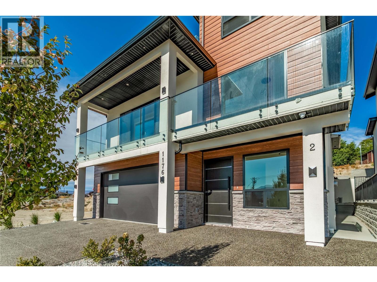 1176 Hume Avenue, Kelowna, British Columbia  V1P 0A9 - Photo 3 - 10382237