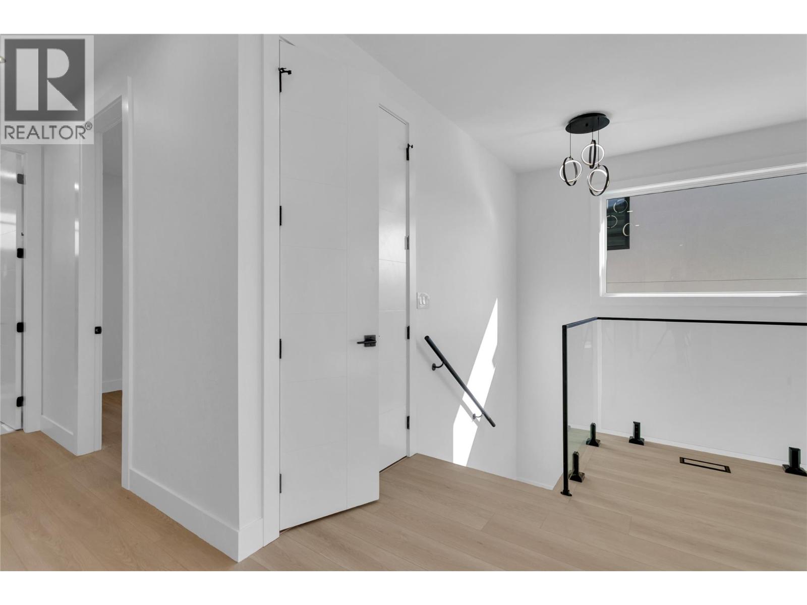 1176 Hume Avenue, Kelowna, British Columbia  V1P 0A9 - Photo 35 - 10382237