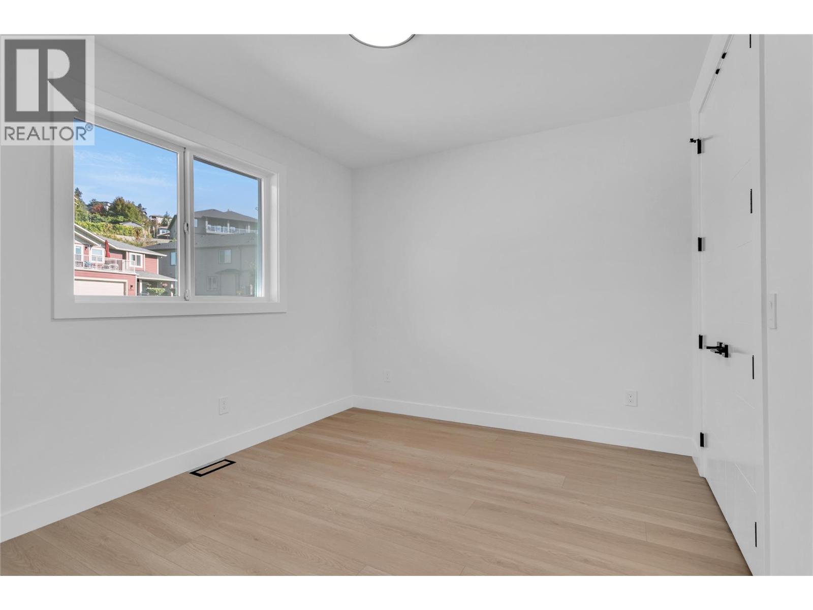 1176 Hume Avenue, Kelowna, British Columbia  V1P 0A9 - Photo 37 - 10382237