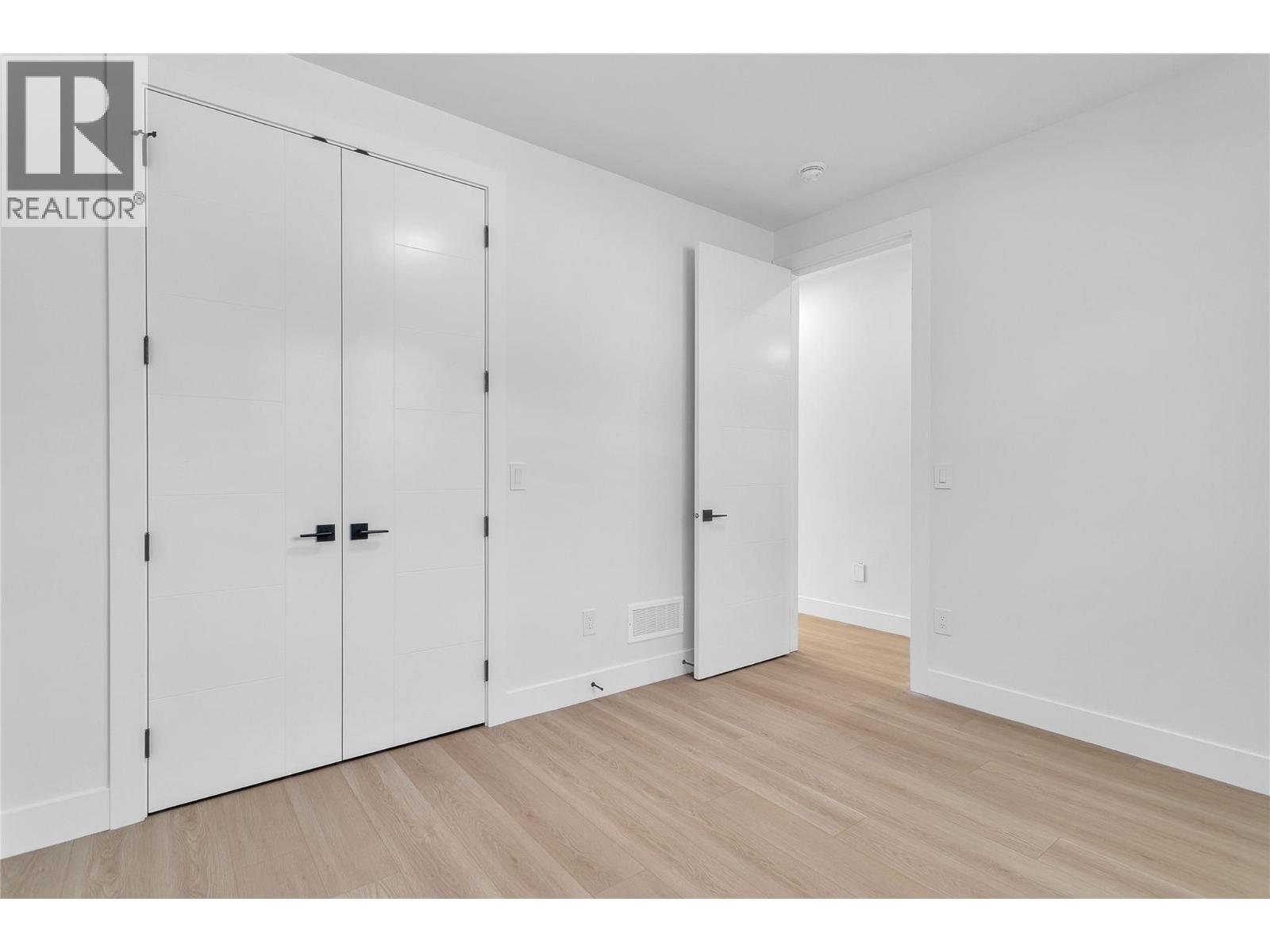 1176 Hume Avenue, Kelowna, British Columbia  V1P 0A9 - Photo 38 - 10382237