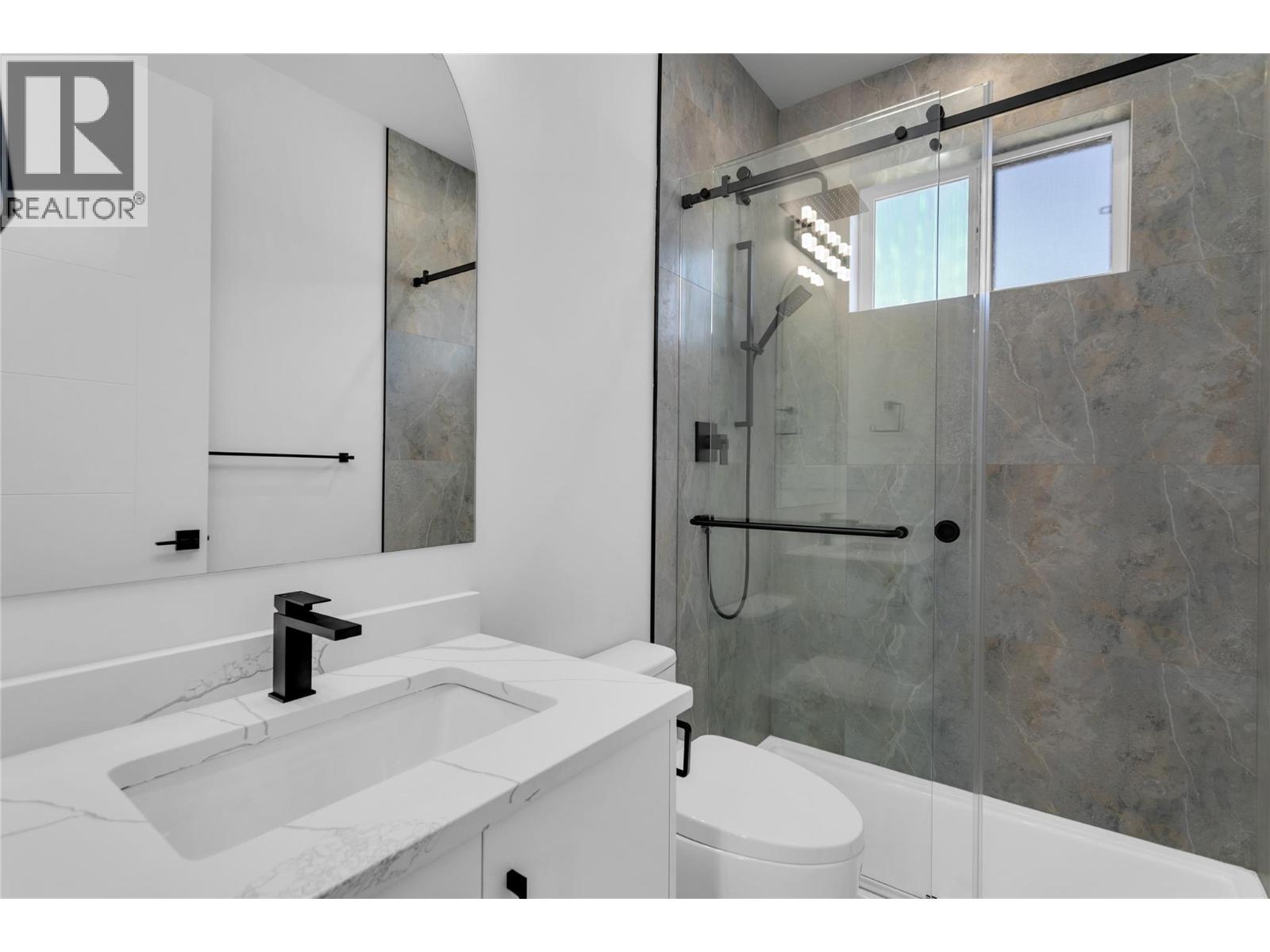 1176 Hume Avenue, Kelowna, British Columbia  V1P 0A9 - Photo 39 - 10382237