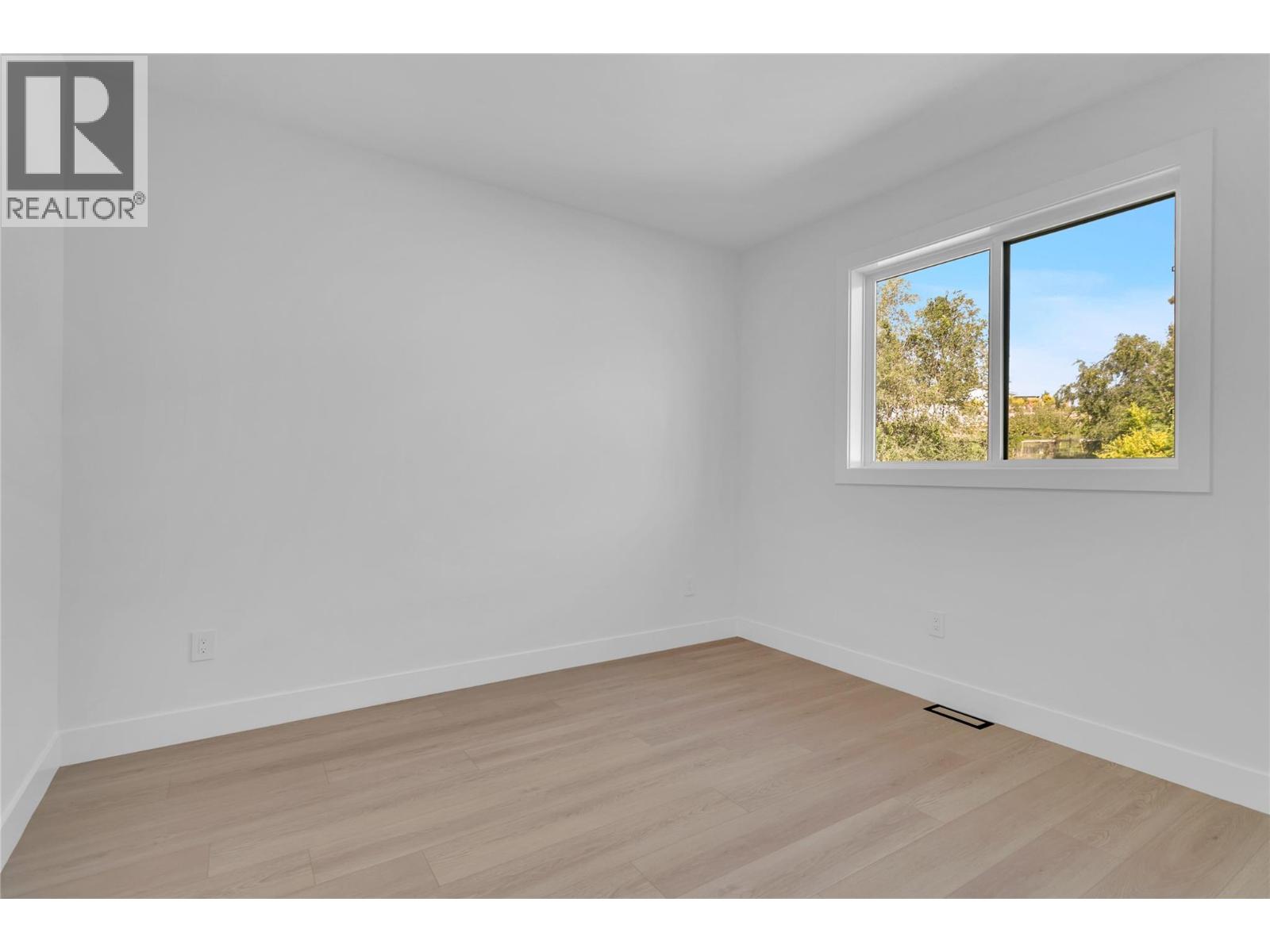 1176 Hume Avenue, Kelowna, British Columbia  V1P 0A9 - Photo 40 - 10382237