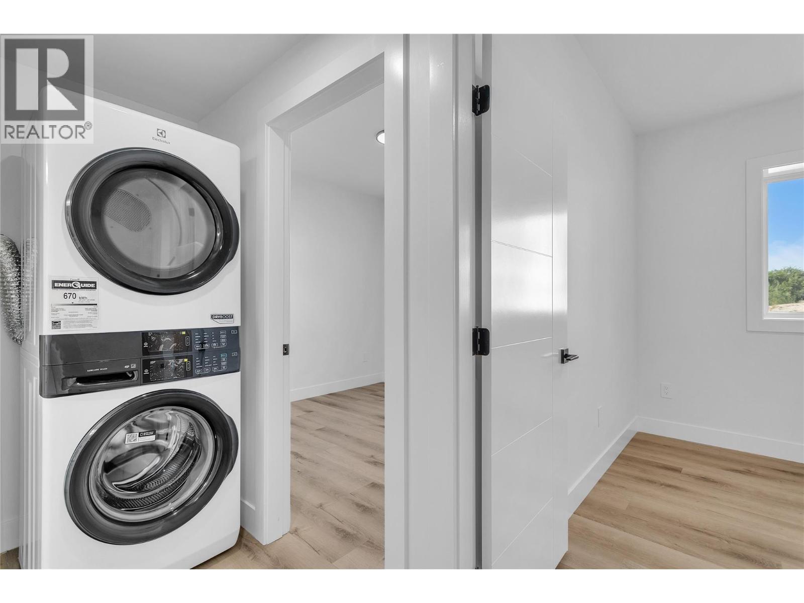 1176 Hume Avenue, Kelowna, British Columbia  V1P 0A9 - Photo 52 - 10382237