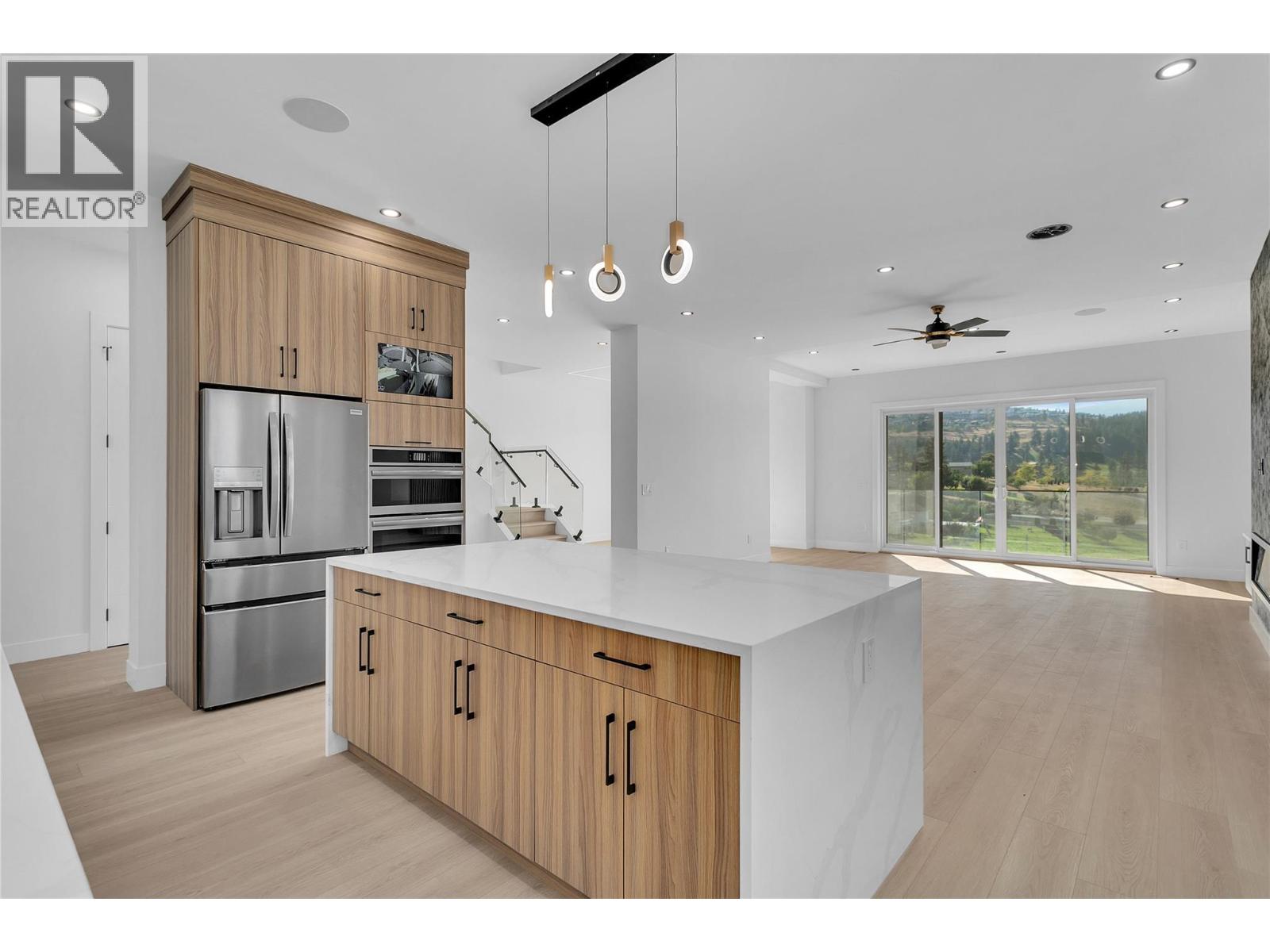 1176 Hume Avenue, Kelowna, British Columbia  V1P 0A9 - Photo 9 - 10382237