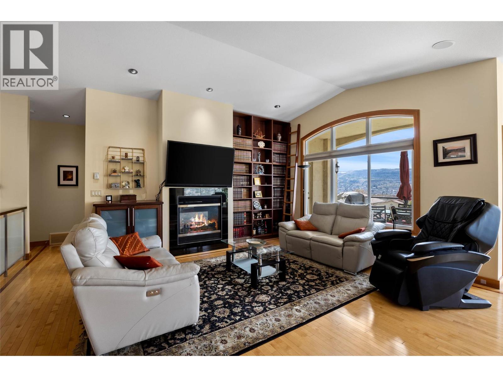 601 Rosewood Lane, Kamloops, British Columbia  V2H 1T3 - Photo 8 - 10381057