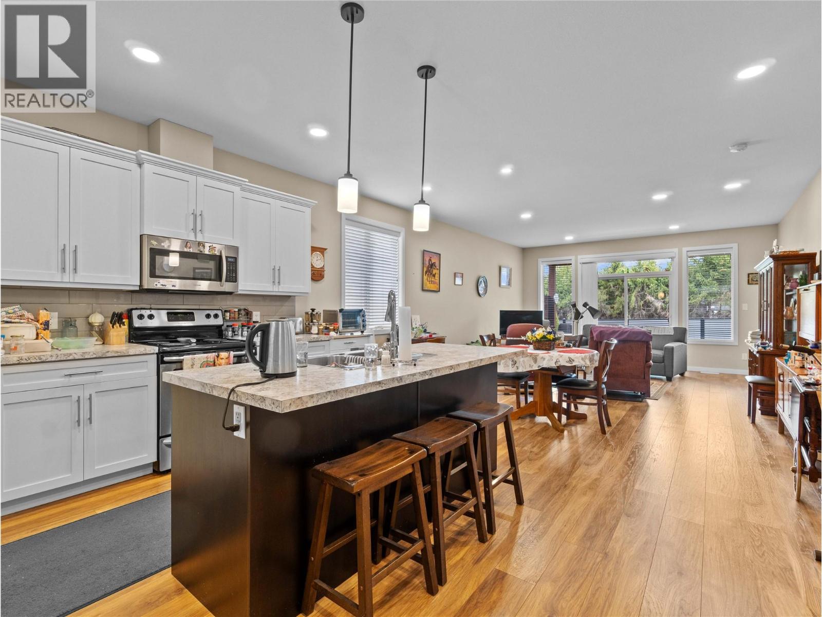 1611 10 Street Sw Unit# 28, Salmon Arm, British Columbia  V1E 0C8 - Photo 6 - 10382319