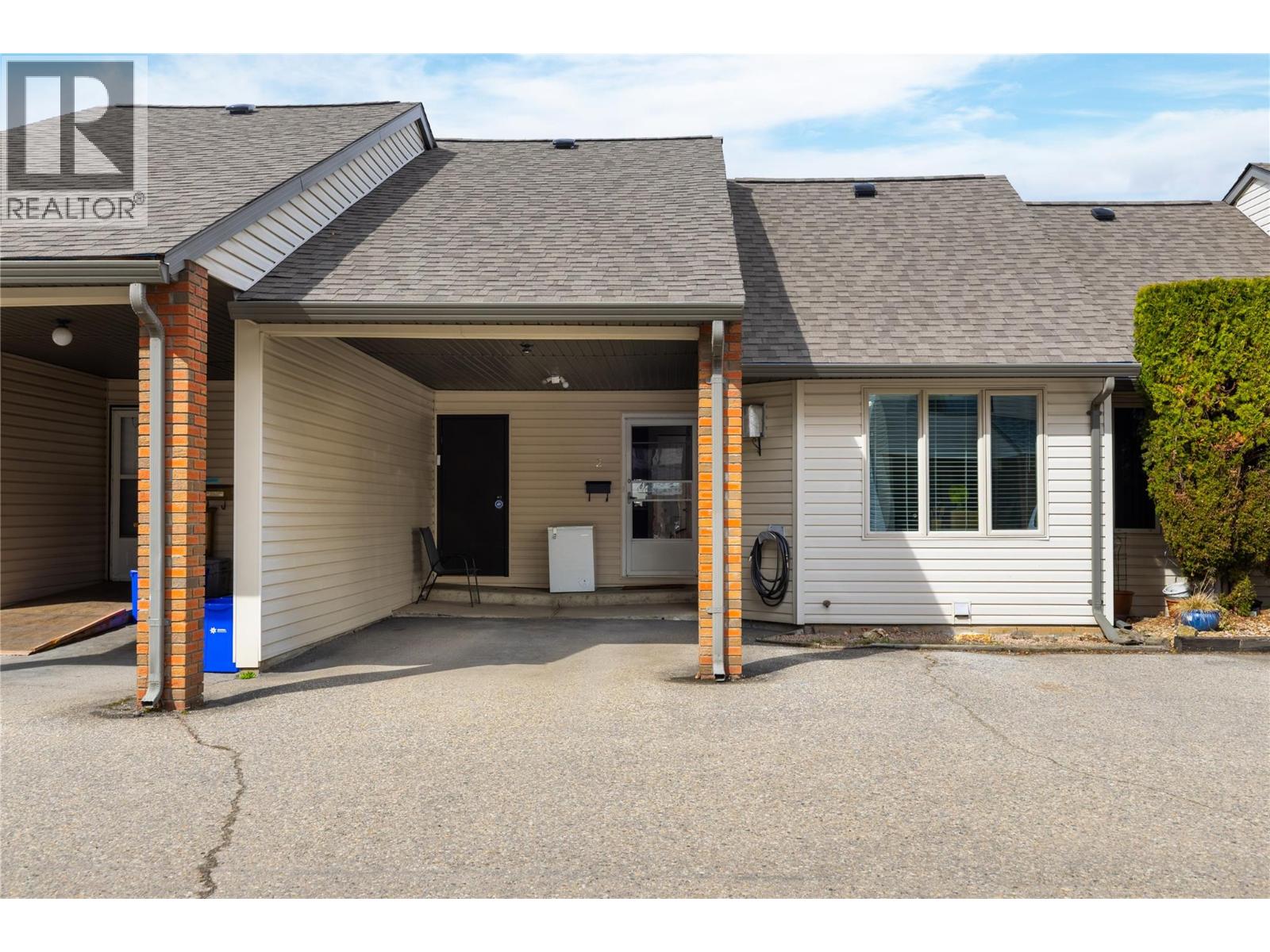 4004 24 Avenue Unit# 2, Vernon, British Columbia  V1T 1M4 - Photo 1 - 10382374