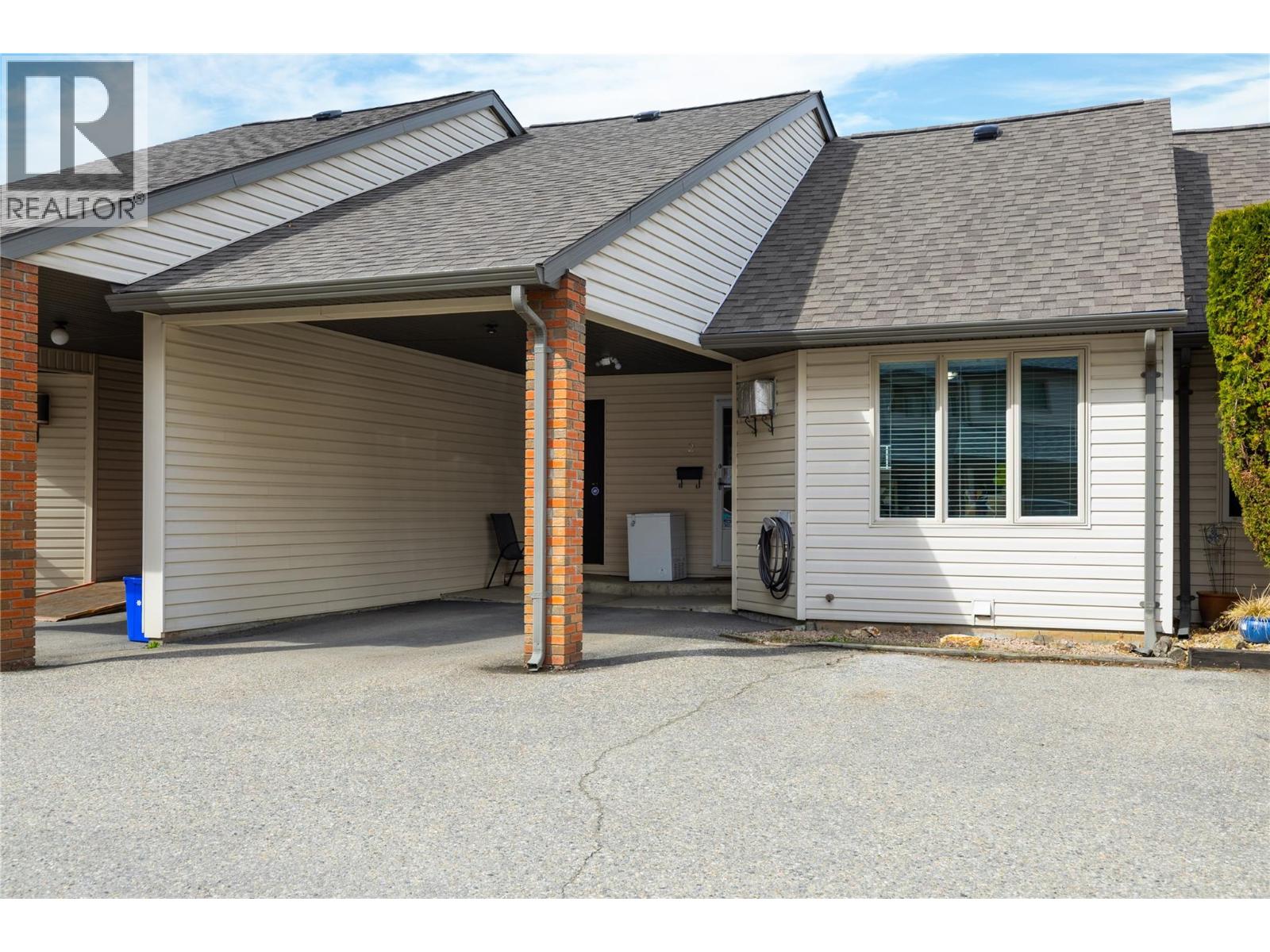 4004 24 Avenue Unit# 2, Vernon, British Columbia  V1T 1M4 - Photo 2 - 10382374