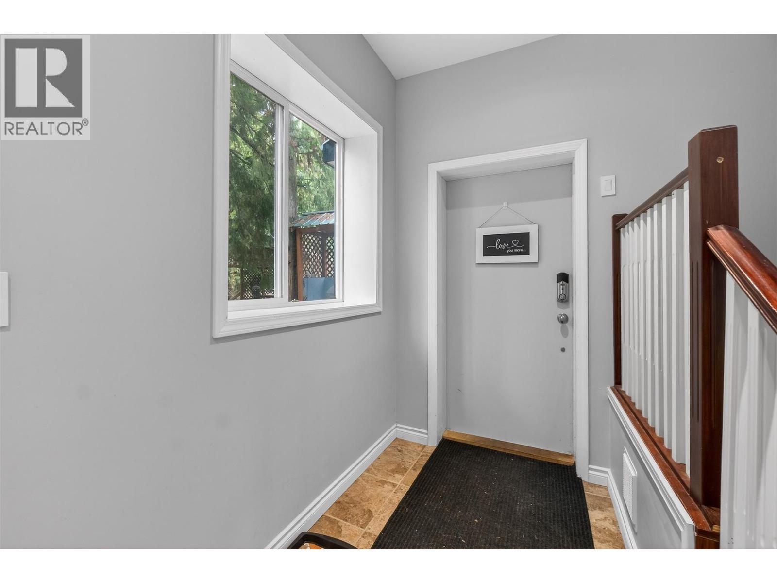 9048 Humming Bird Drive, Swansea Point, British Columbia  V0E 2K2 - Photo 21 - 10382358