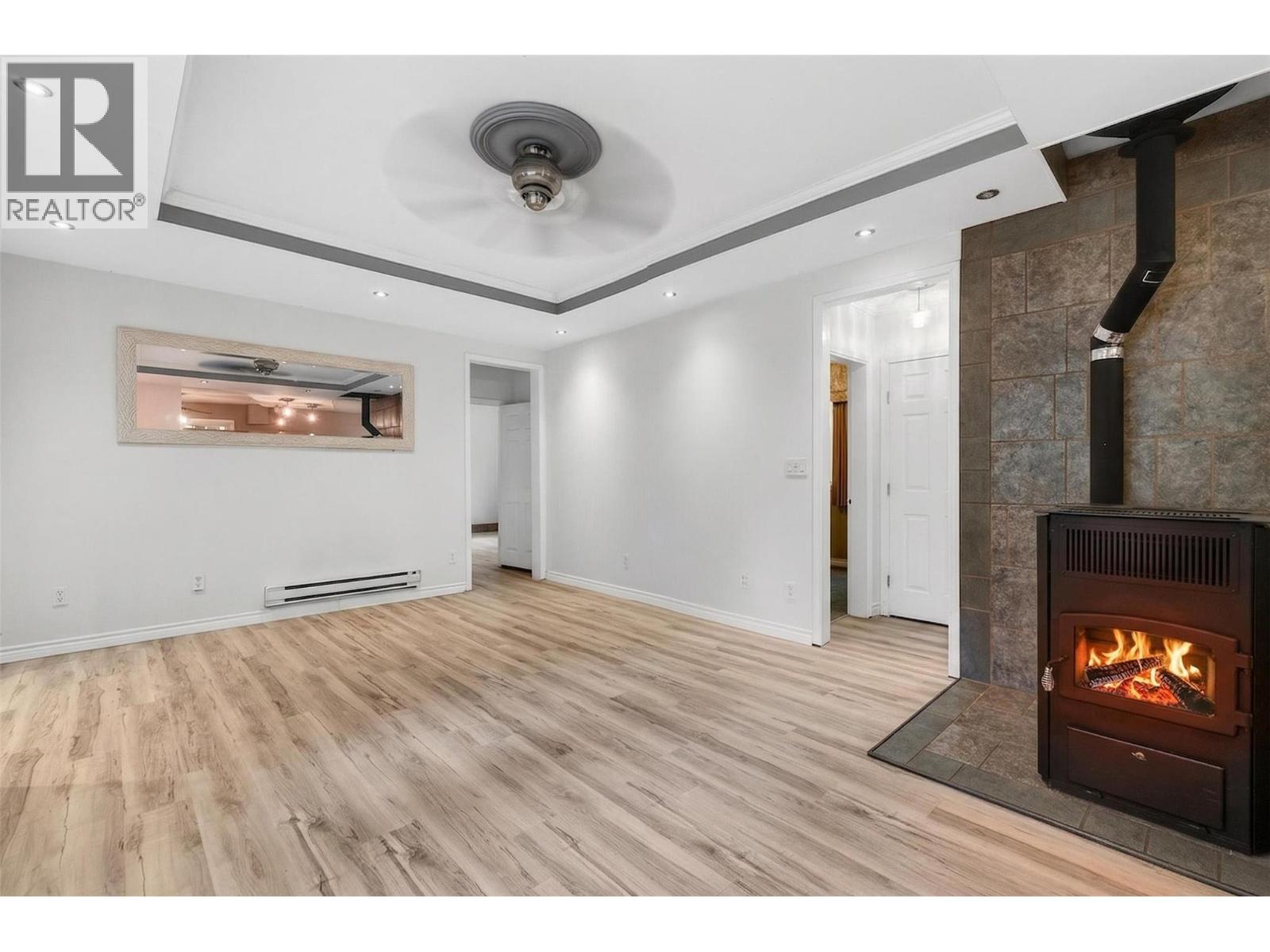 9048 Humming Bird Drive, Swansea Point, British Columbia  V0E 2K2 - Photo 50 - 10382358