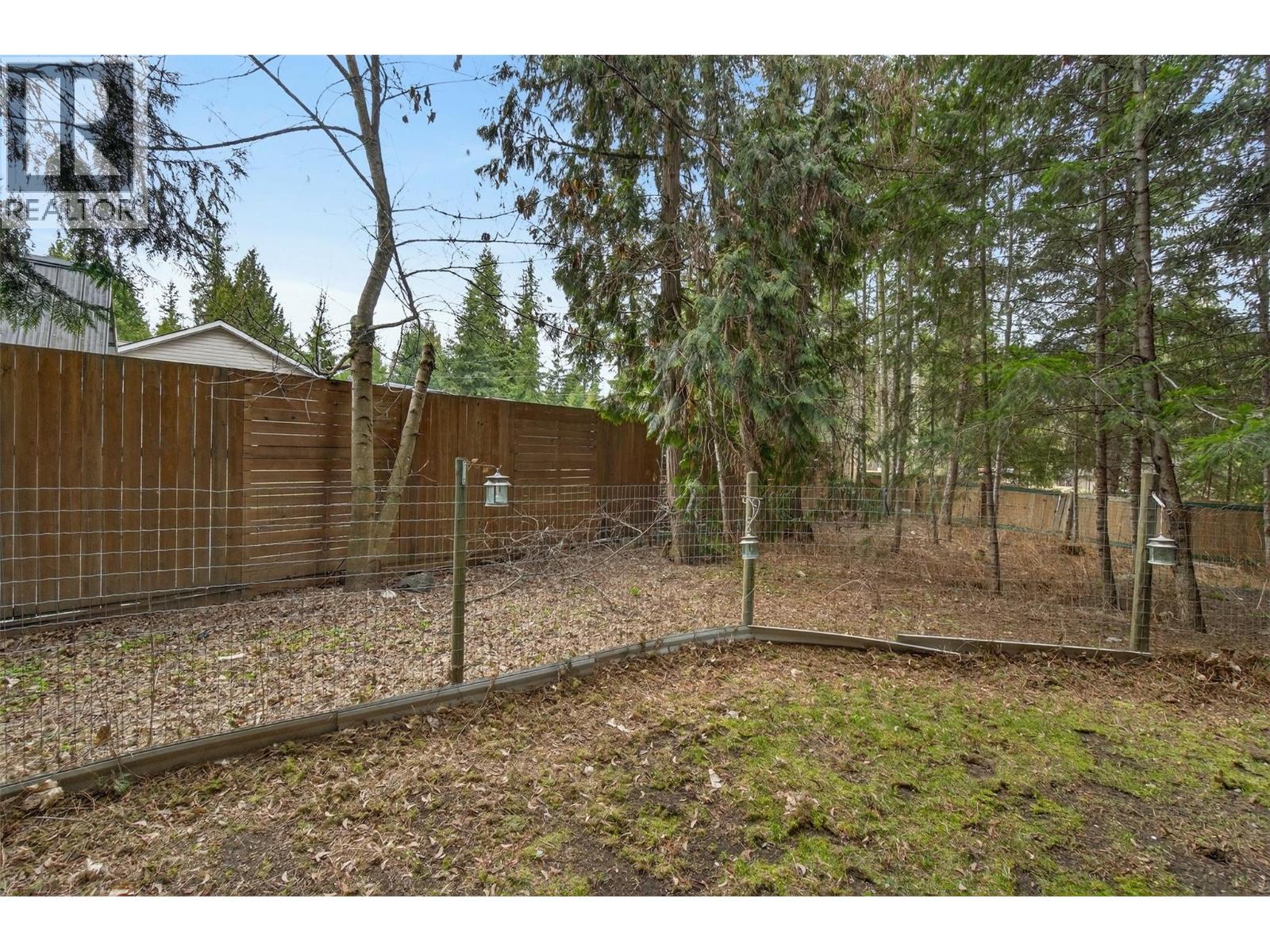 9048 Humming Bird Drive, Swansea Point, British Columbia  V0E 2K2 - Photo 74 - 10382358