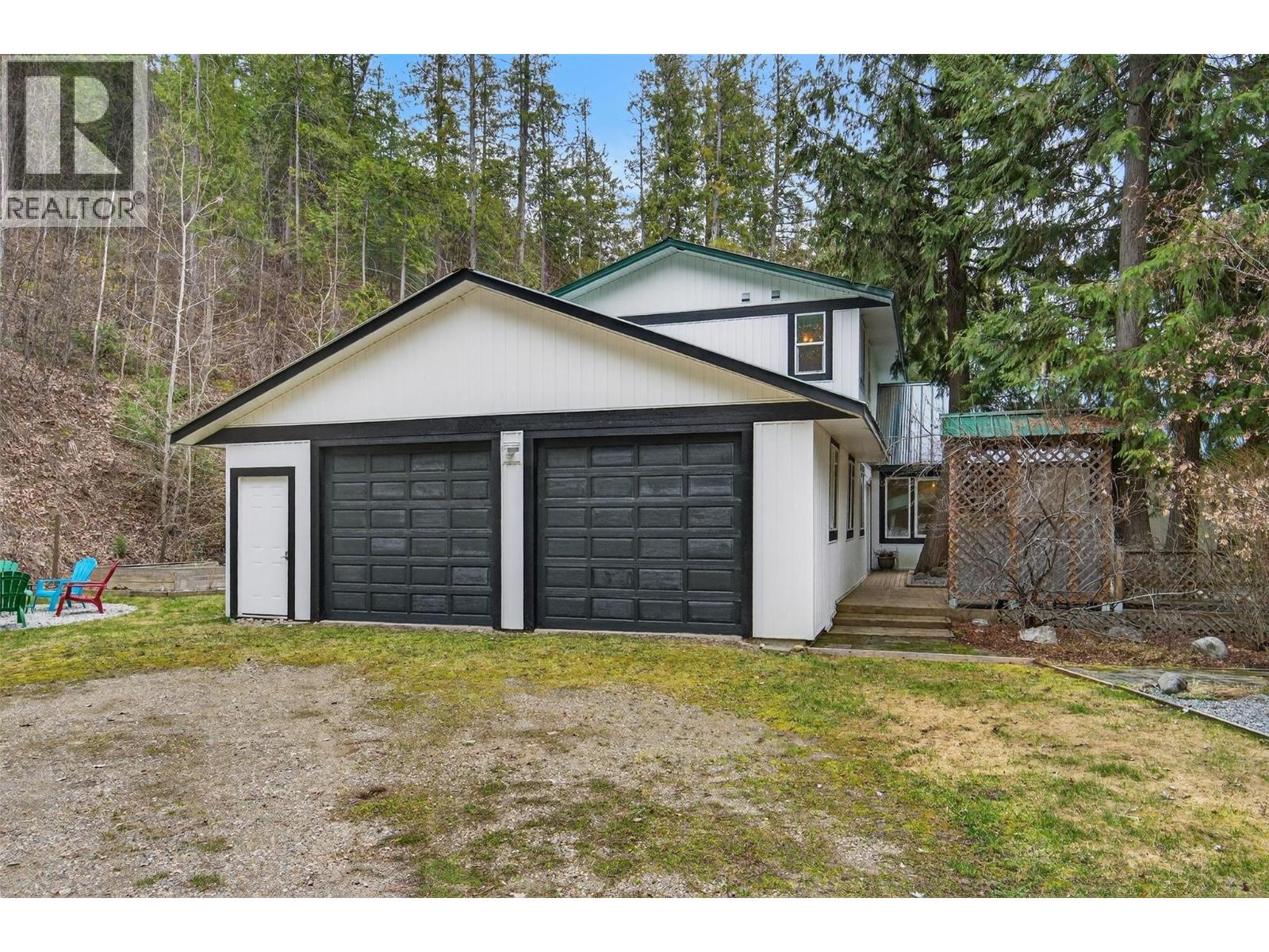 9048 Humming Bird Drive, Swansea Point, British Columbia  V0E 2K2 - Photo 85 - 10382358