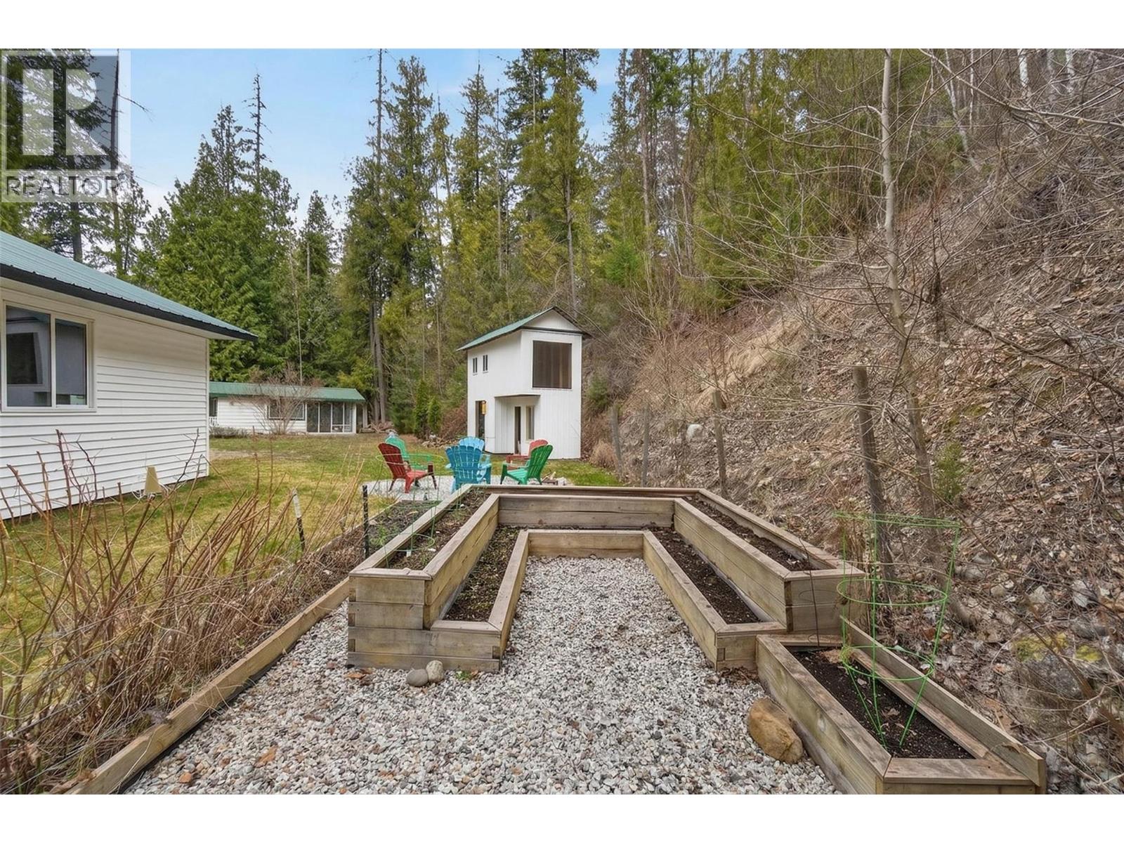 9048 Humming Bird Drive, Swansea Point, British Columbia  V0E 2K2 - Photo 88 - 10382358