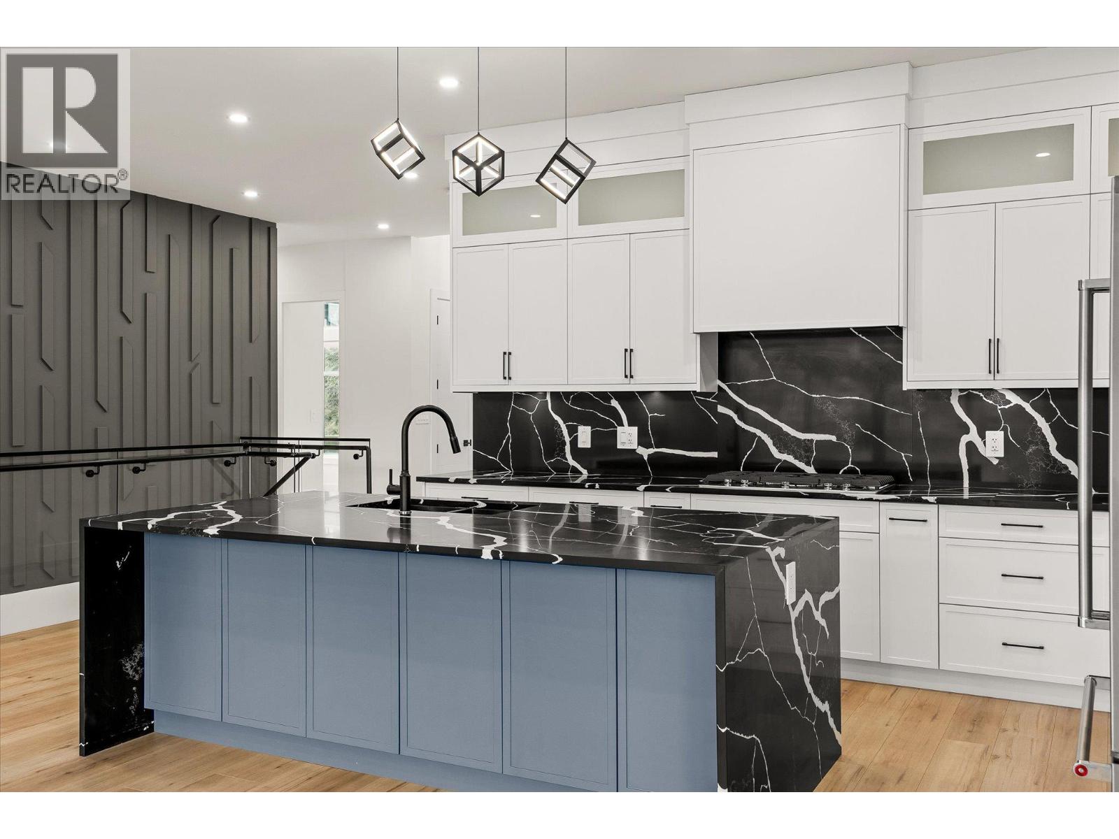 897 Carnoustie Drive, Kelowna, British Columbia  V1P 0A3 - Photo 11 - 10382185