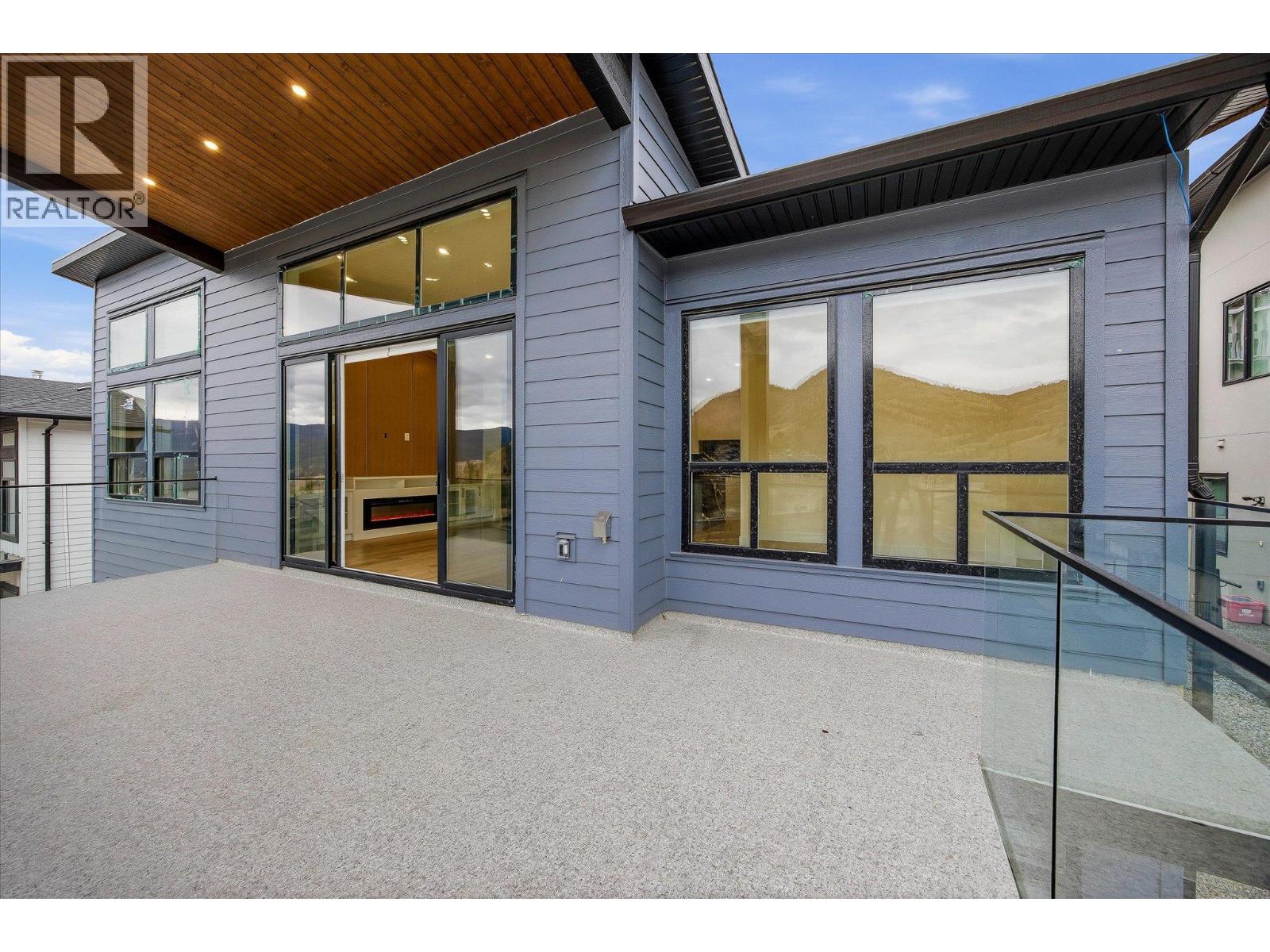 897 Carnoustie Drive, Kelowna, British Columbia  V1P 0A3 - Photo 27 - 10382185