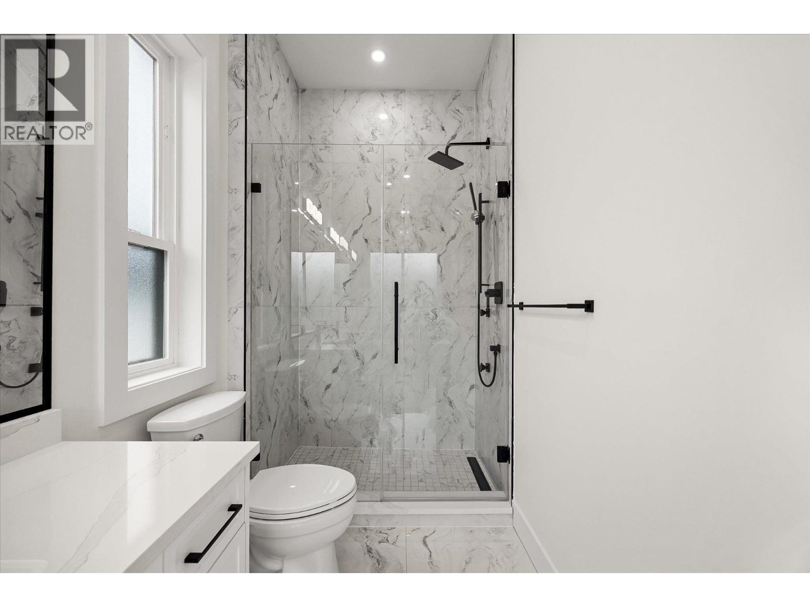 897 Carnoustie Drive, Kelowna, British Columbia  V1P 0A3 - Photo 32 - 10382185