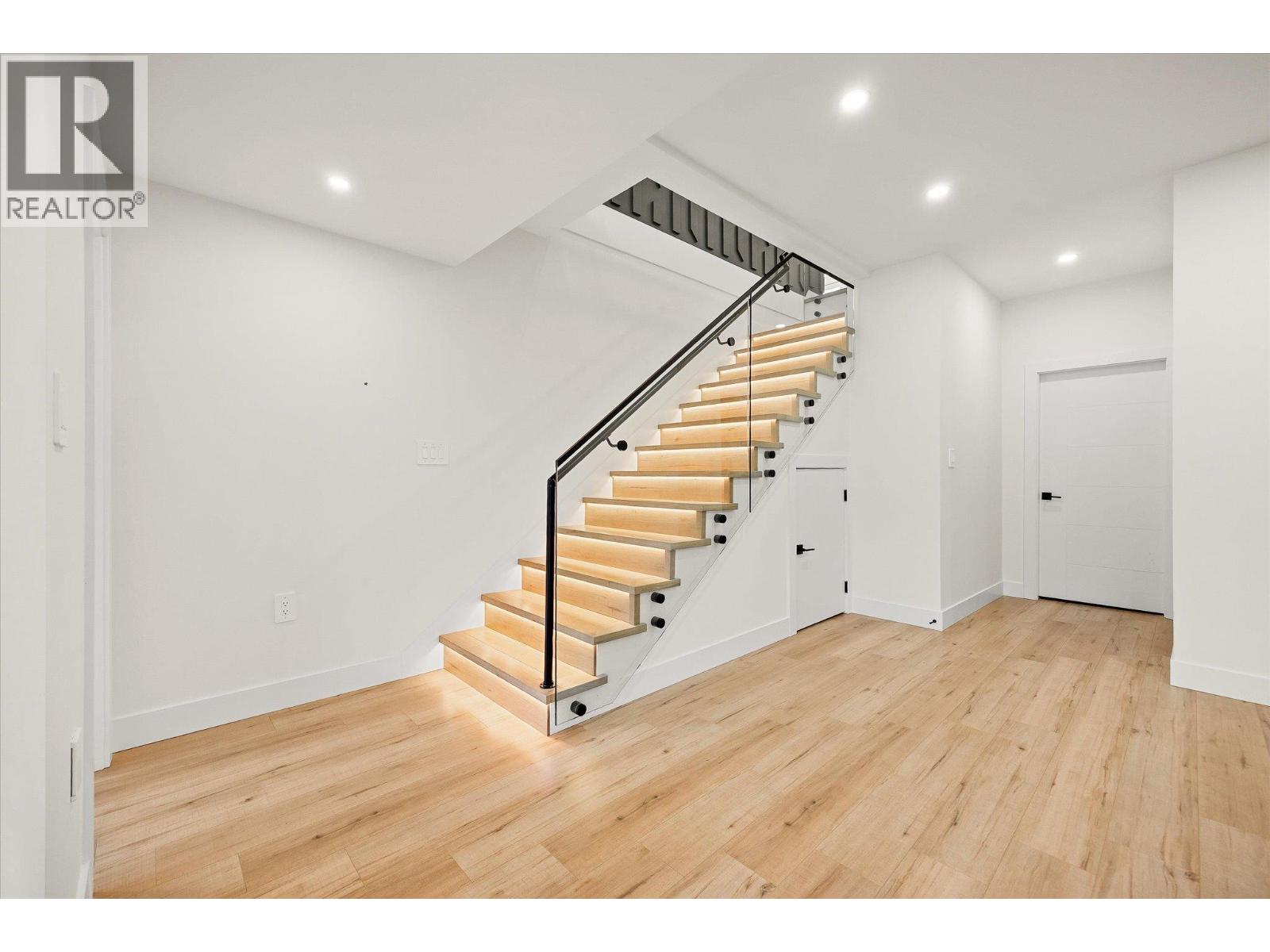 897 Carnoustie Drive, Kelowna, British Columbia  V1P 0A3 - Photo 41 - 10382185