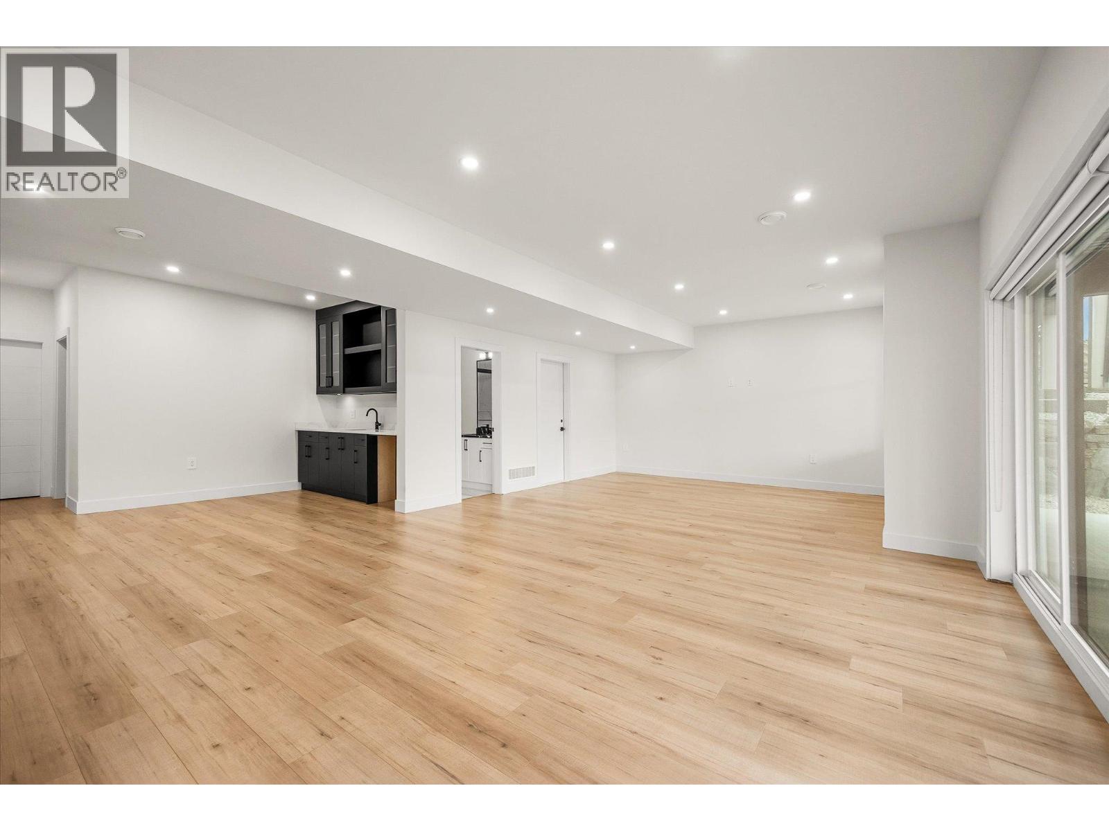 897 Carnoustie Drive, Kelowna, British Columbia  V1P 0A3 - Photo 45 - 10382185