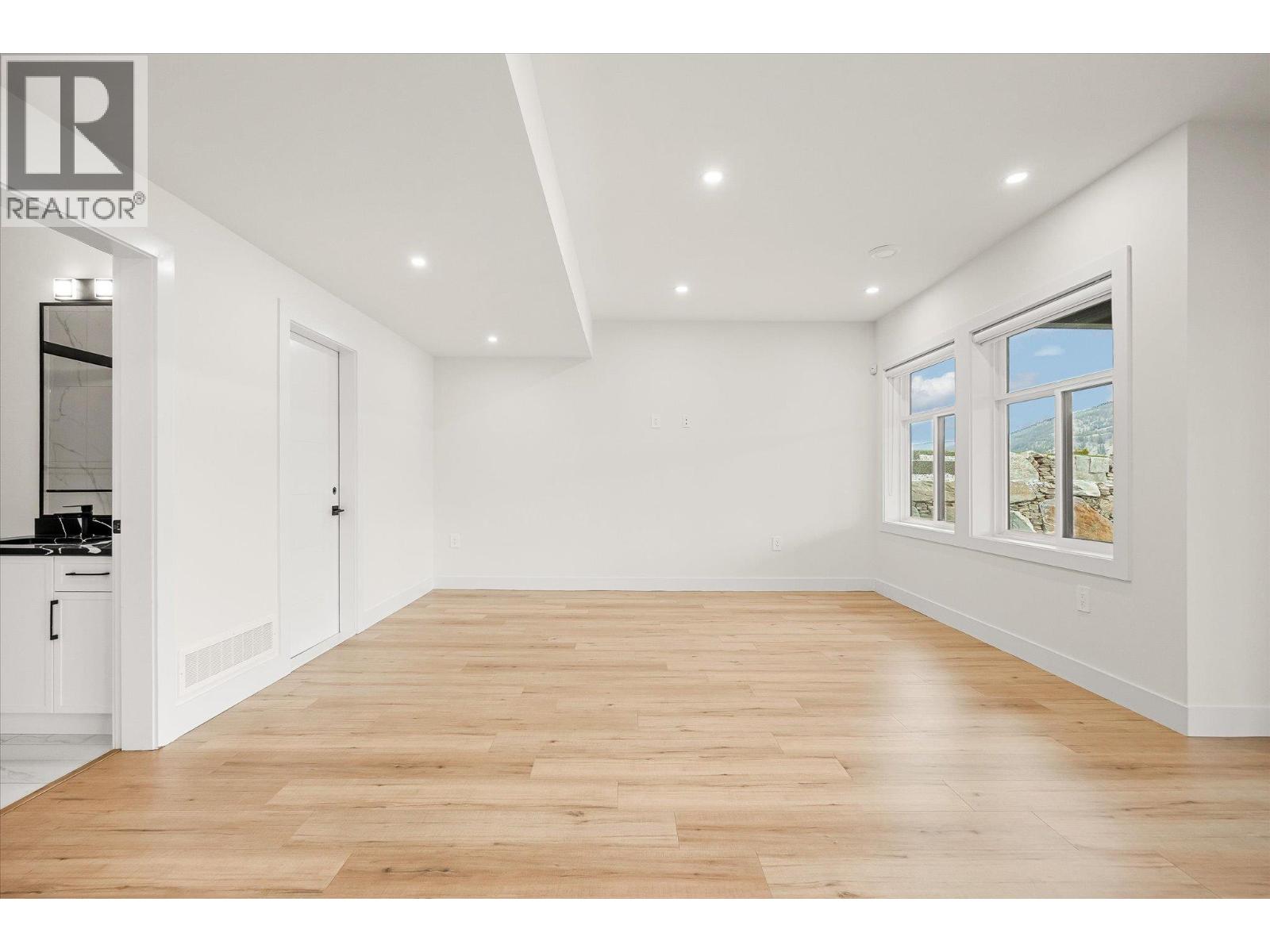 897 Carnoustie Drive, Kelowna, British Columbia  V1P 0A3 - Photo 46 - 10382185