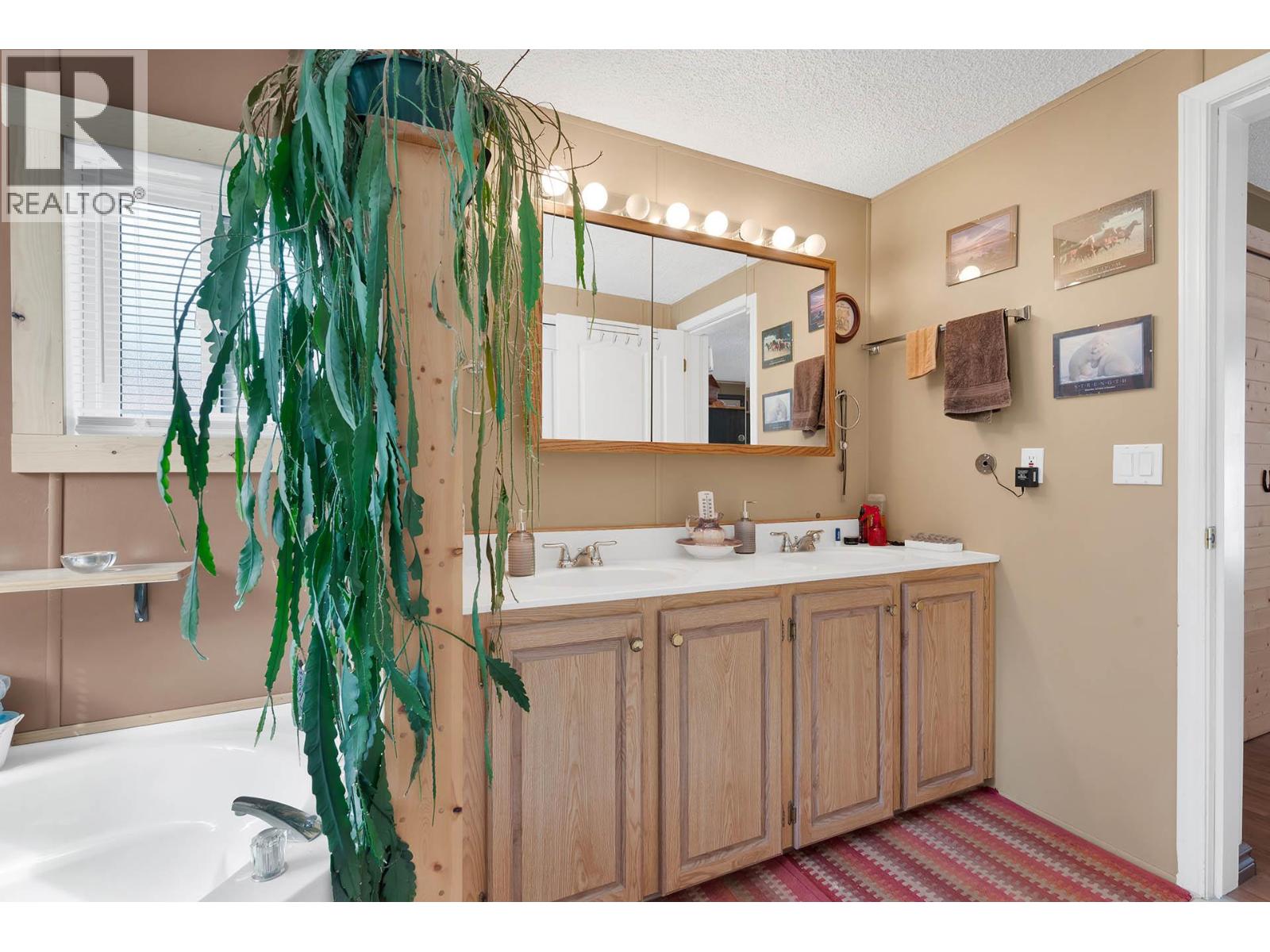 1888 Lakeview Drive, Kamloops, British Columbia  V0E 1Z1 - Photo 43 - 10382125