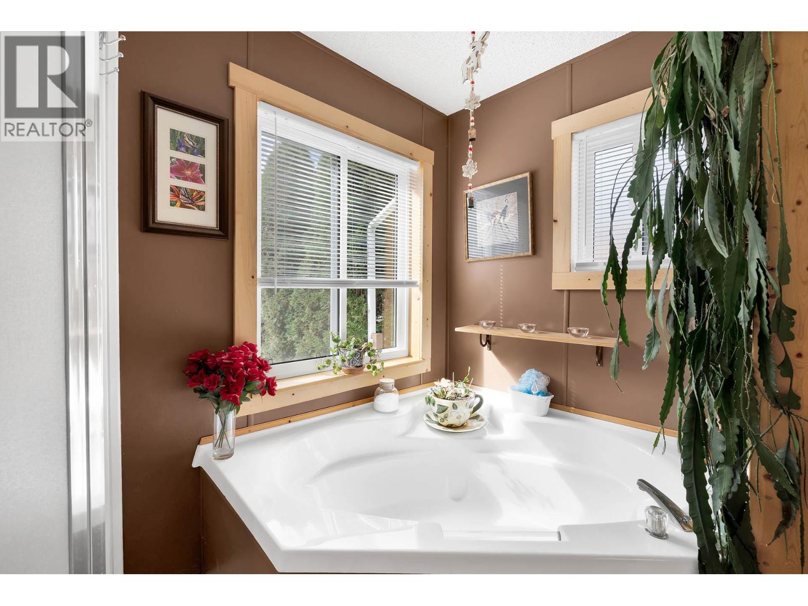 1888 Lakeview Drive, Kamloops, British Columbia  V0E 1Z1 - Photo 46 - 10382125