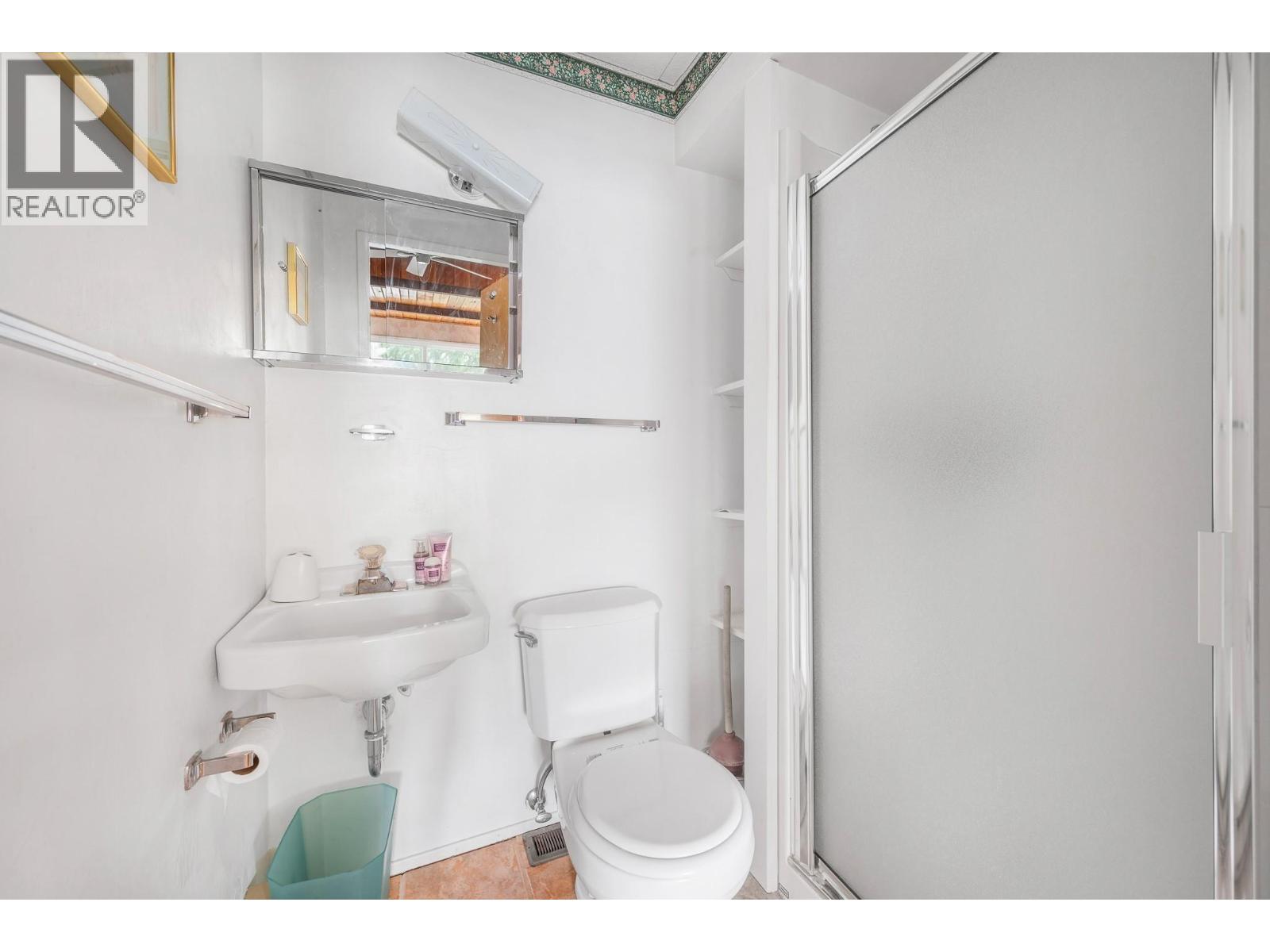 8121 Okanagan Landing Road, Vernon, British Columbia  V1H 1J4 - Photo 14 - 10380676