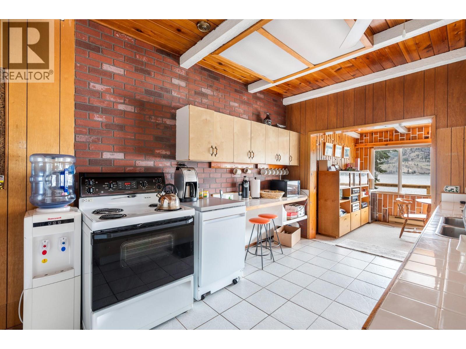 8121 Okanagan Landing Road, Vernon, British Columbia  V1H 1J4 - Photo 22 - 10380676