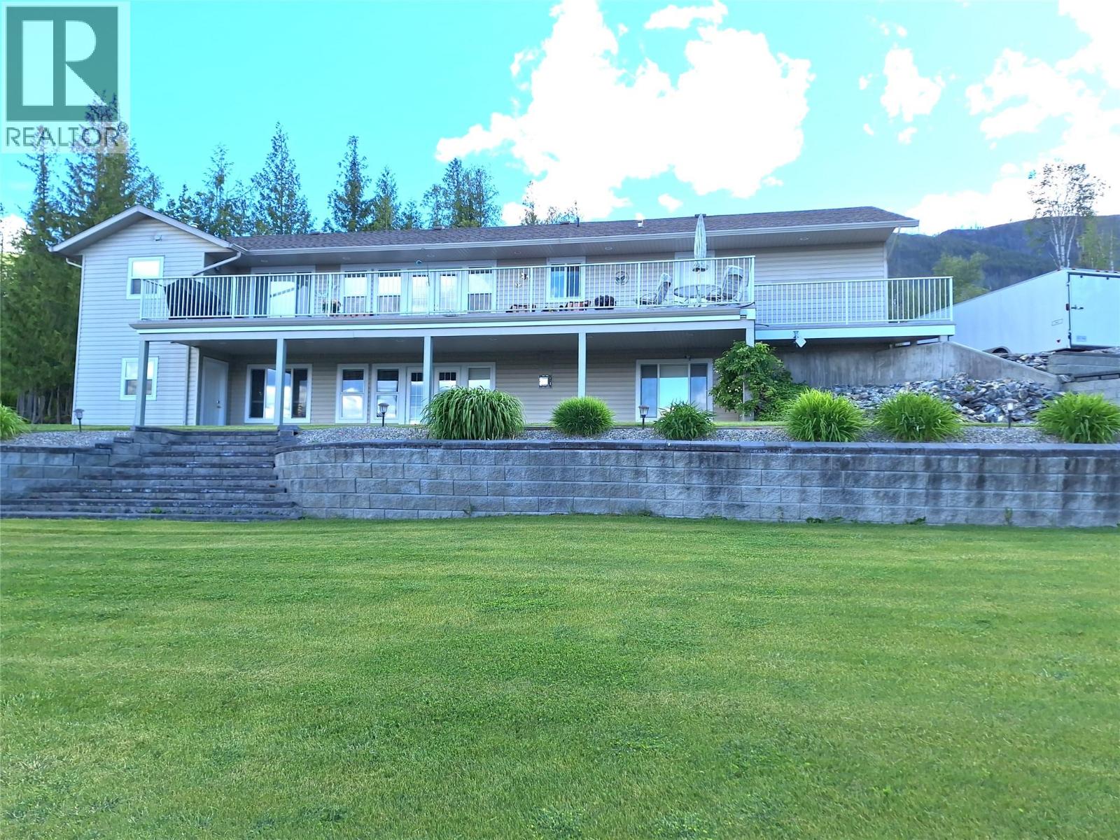 1406 Huckleberry Drive, Sorrento, British Columbia  V0E 2W1 - Photo 16 - 10382112