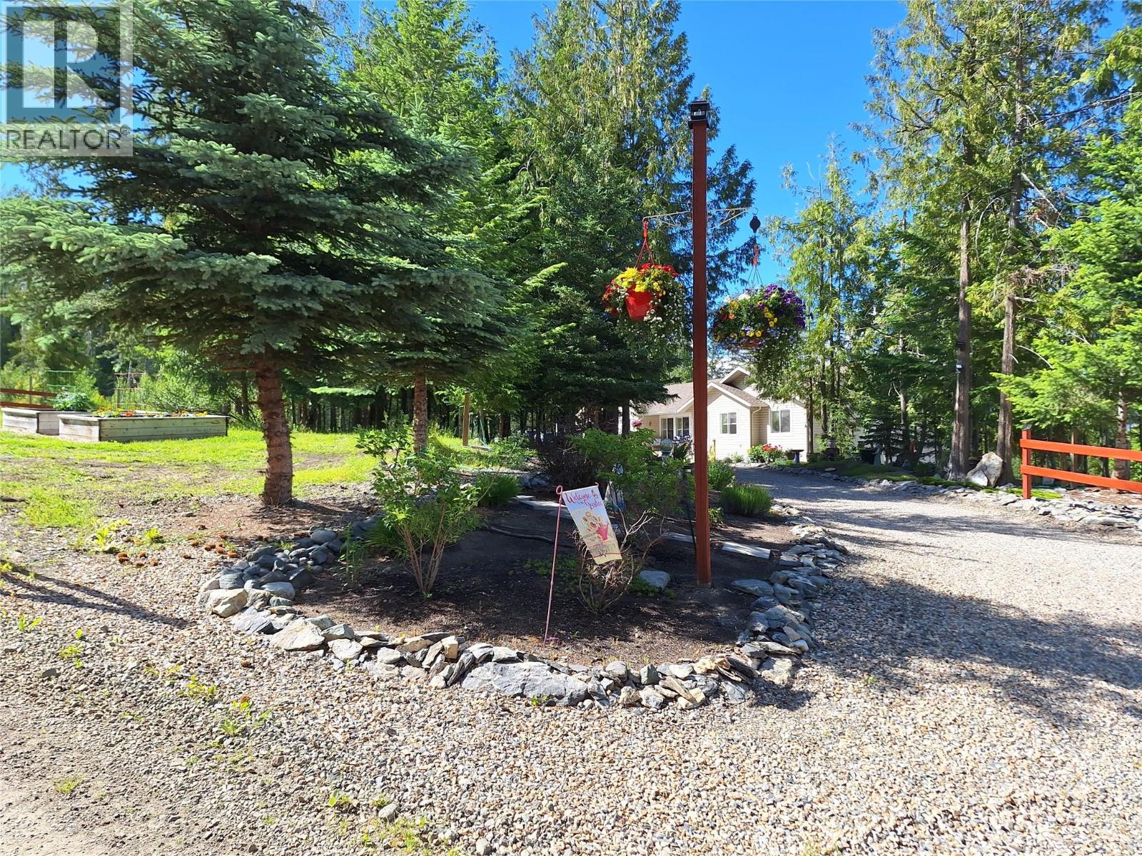 1406 Huckleberry Drive, Sorrento, British Columbia  V0E 2W1 - Photo 19 - 10382112