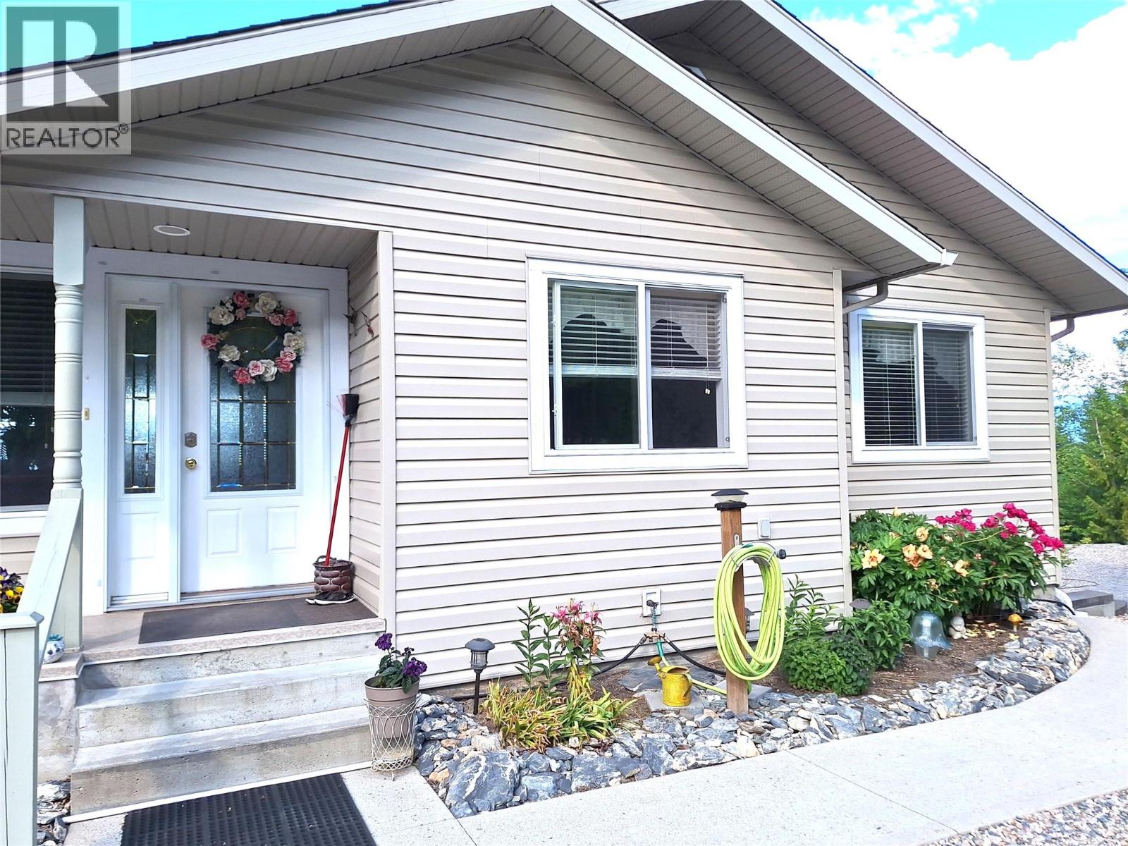 1406 Huckleberry Drive, Sorrento, British Columbia  V0E 2W1 - Photo 33 - 10382112