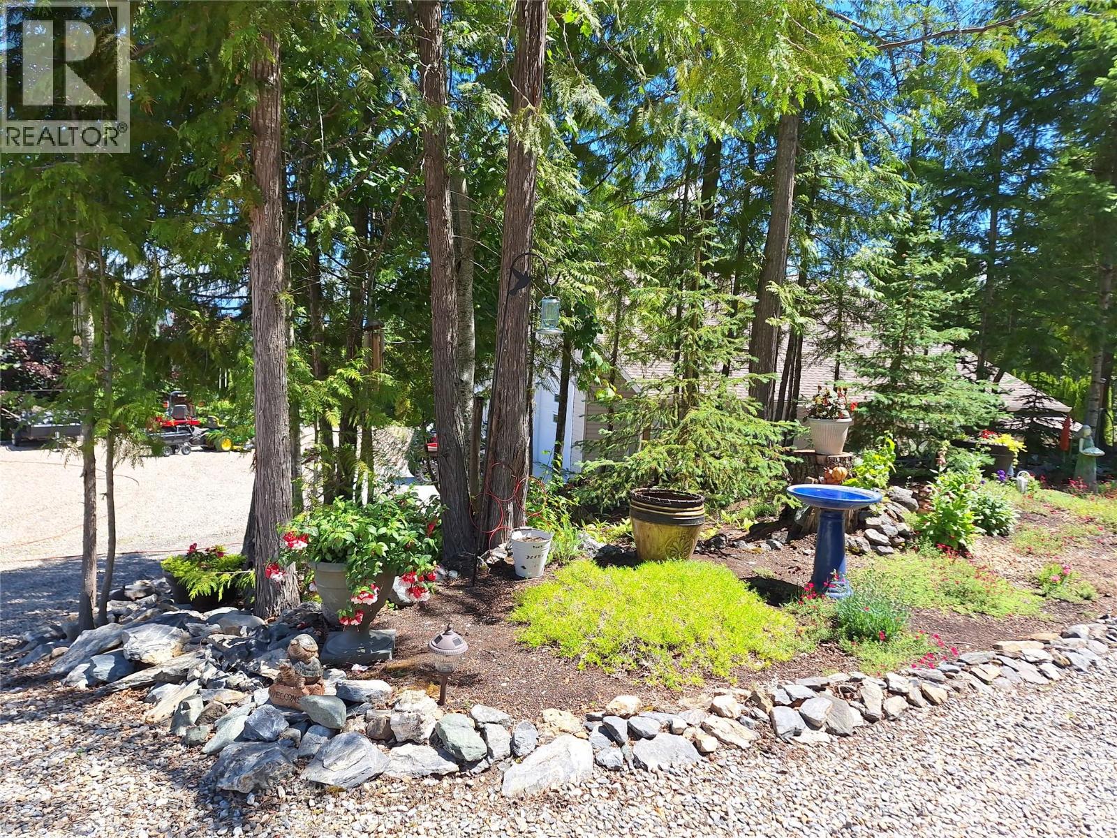 1406 Huckleberry Drive, Sorrento, British Columbia  V0E 2W1 - Photo 37 - 10382112