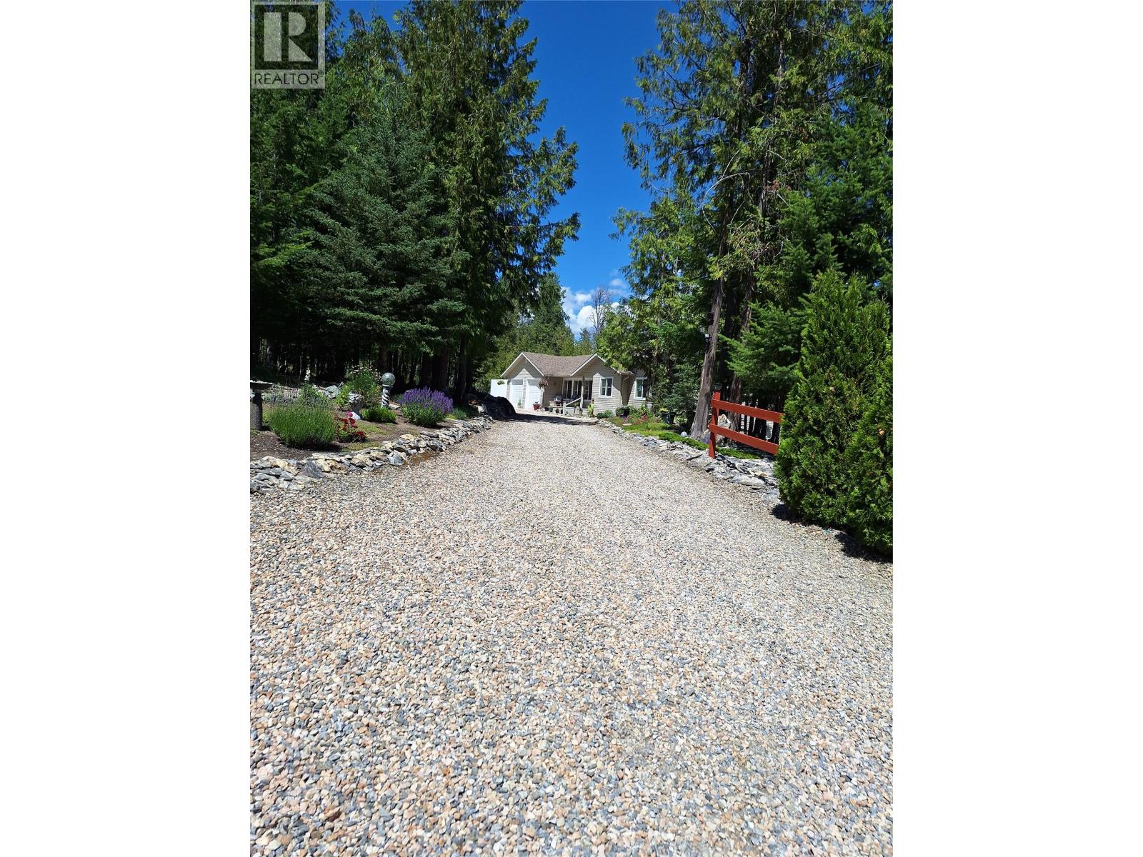 1406 Huckleberry Drive, Sorrento, British Columbia  V0E 2W1 - Photo 48 - 10382112