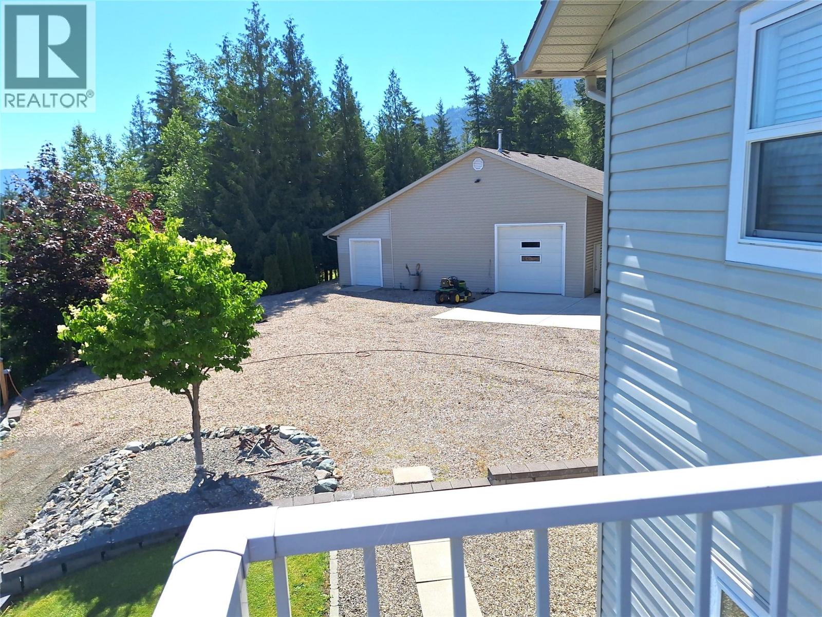 1406 Huckleberry Drive, Sorrento, British Columbia  V0E 2W1 - Photo 63 - 10382112