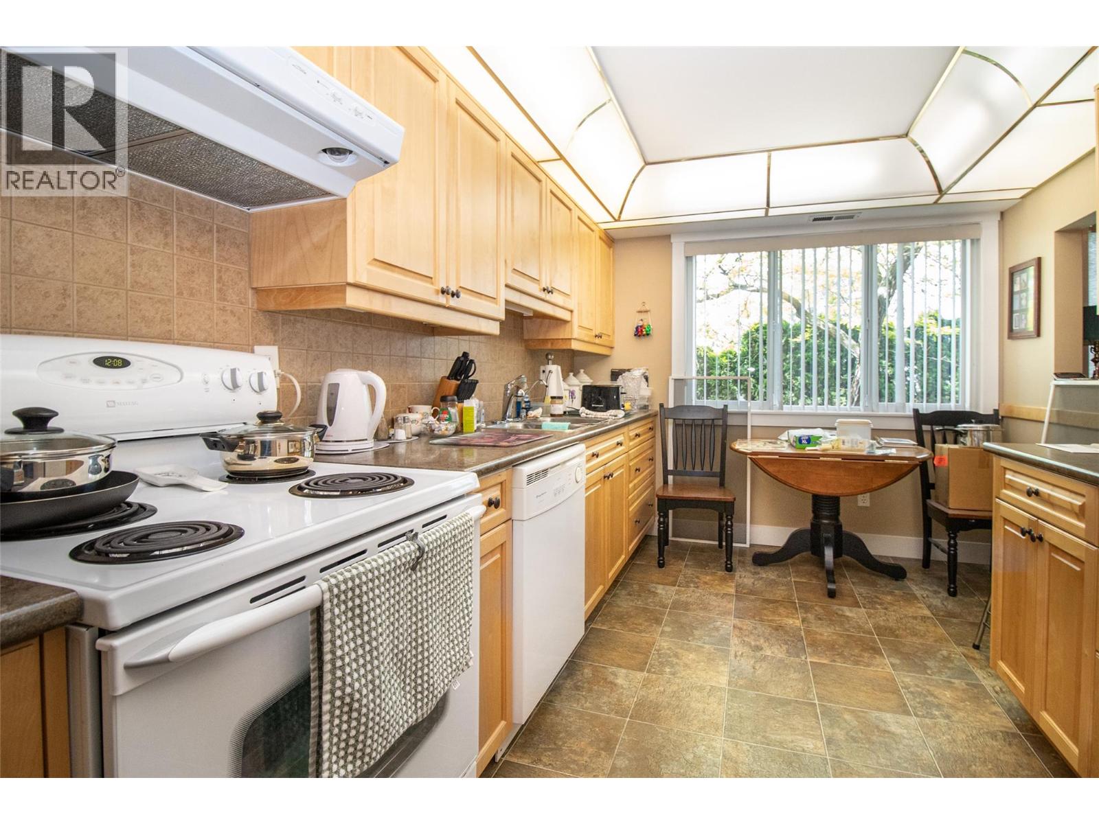 1045 Sutherland Avenue Unit# 115a, Kelowna, British Columbia  V1Y 5Y1 - Photo 6 - 10382359