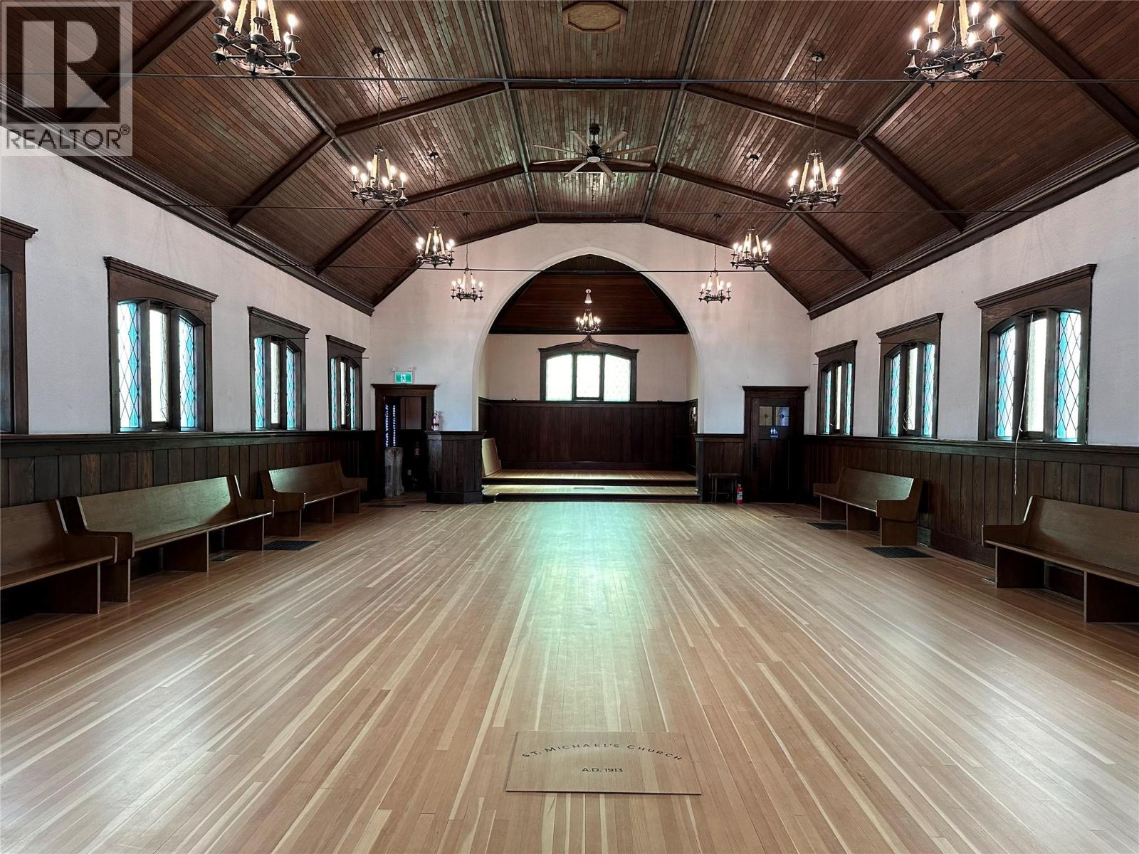 1998 Chapman Street, Merritt, British Columbia  V1K 1B8 - Photo 3 - 10379460