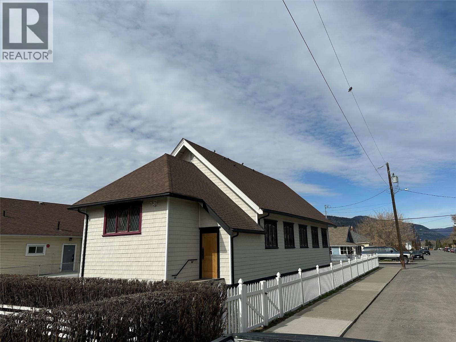 1998 Chapman Street, Merritt, British Columbia  V1K 1B8 - Photo 30 - 10379460