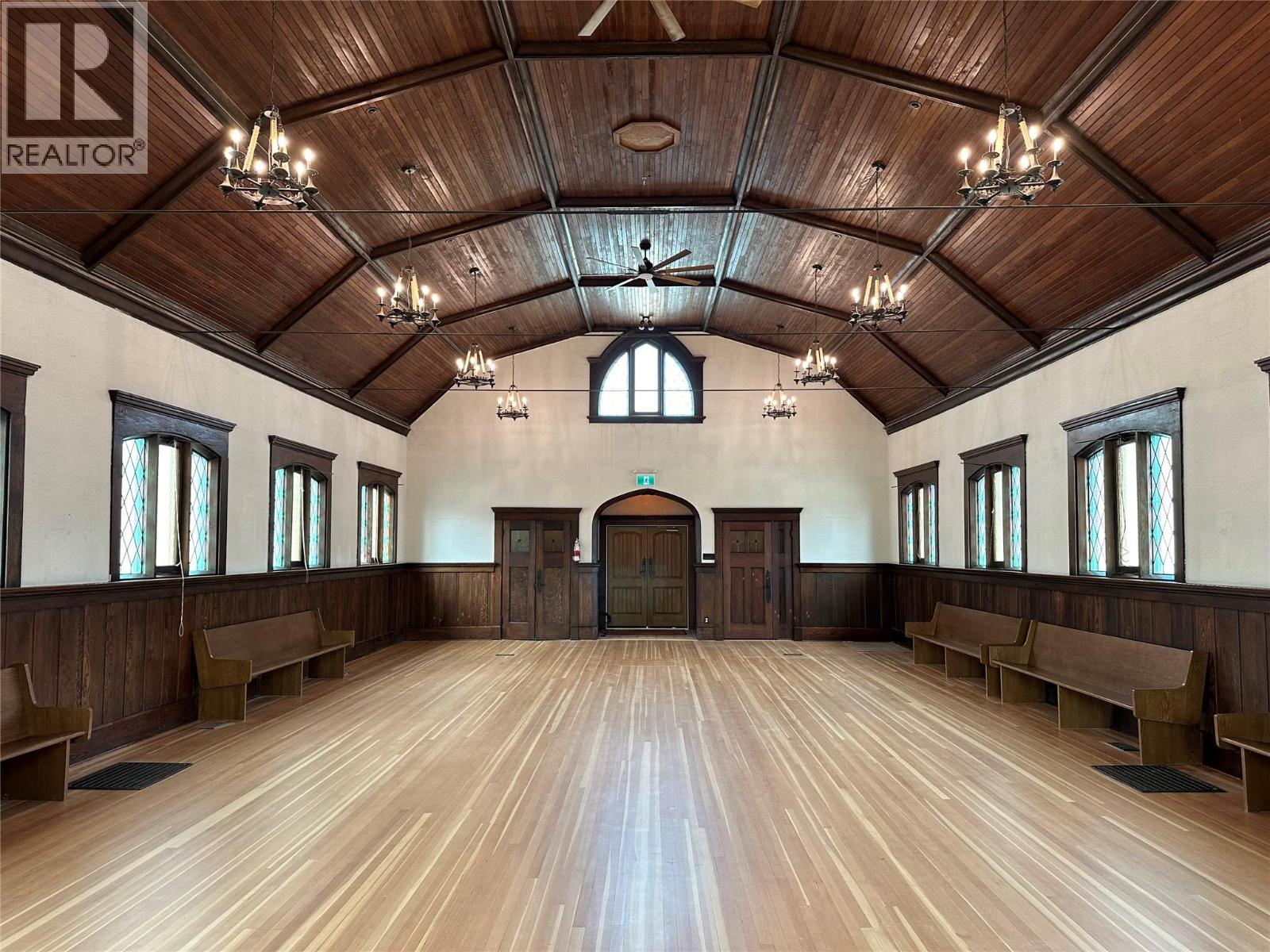 1998 Chapman Street, Merritt, British Columbia  V1K 1B8 - Photo 4 - 10379460