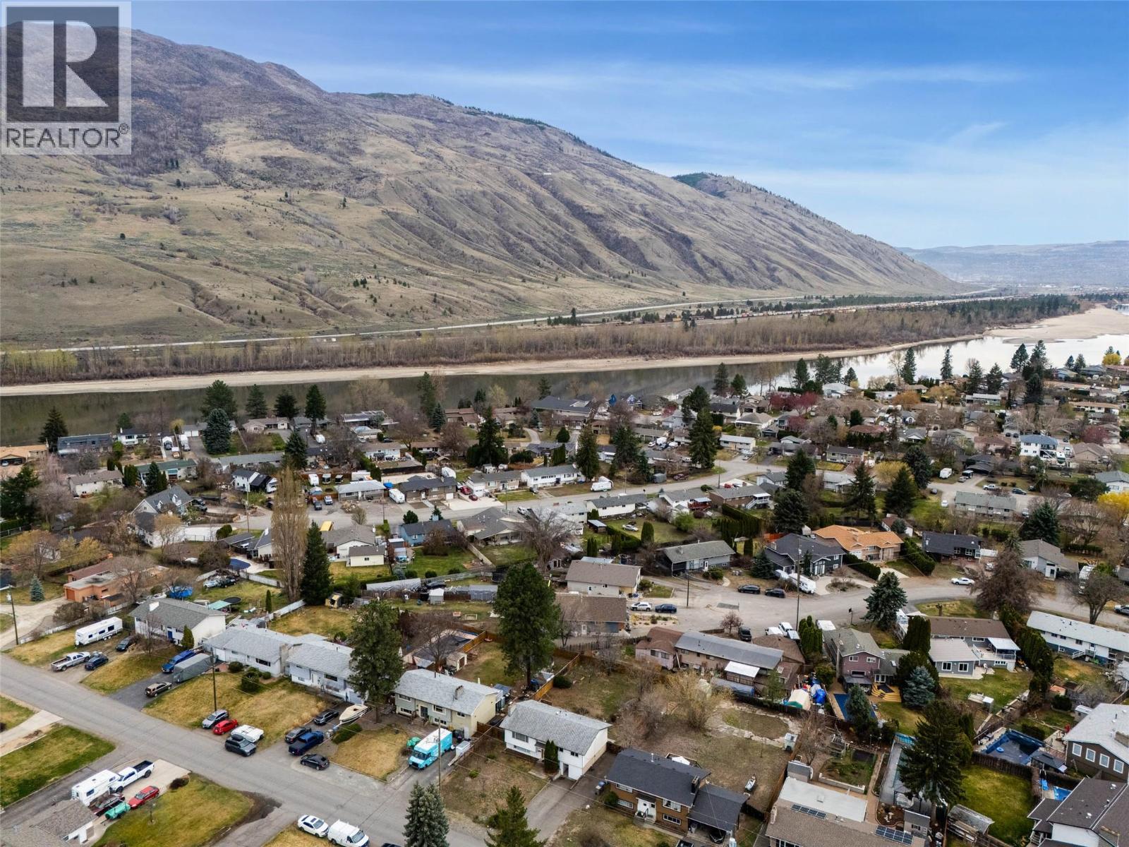 681 Sicamore Drive, Kamloops, British Columbia  V2B 6R6 - Photo 32 - 10382386