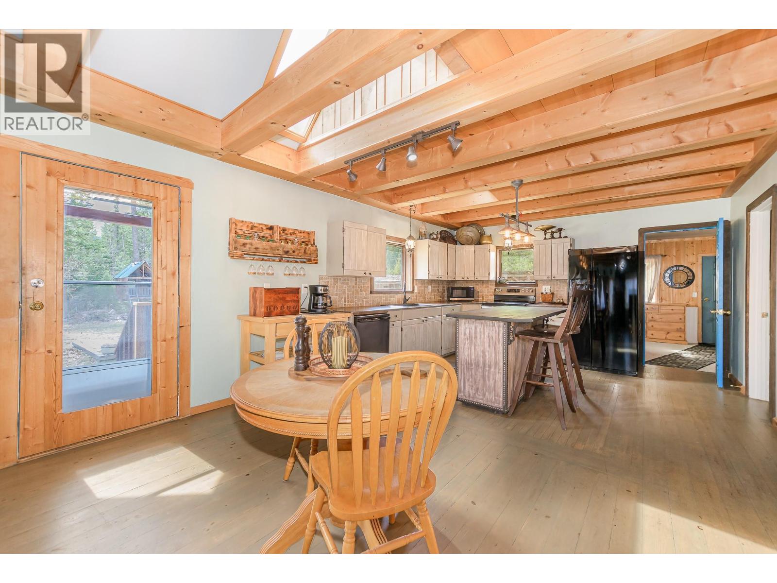 3690 Northway Road, Malakwa, British Columbia  V0E 2V0 - Photo 12 - 10382097