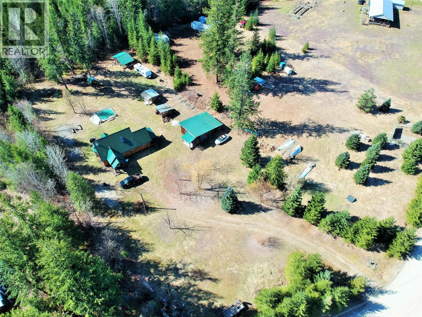 3690 Northway Road, Malakwa, British Columbia  V0E 2V0 - Photo 2 - 10382097