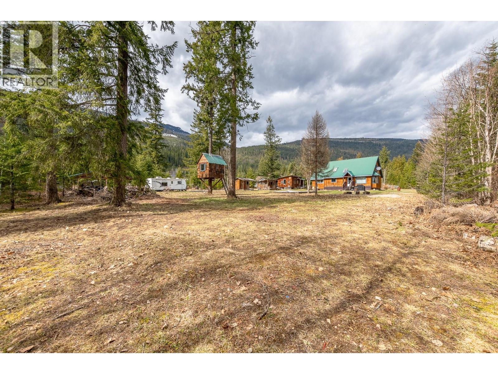 3690 Northway Road, Malakwa, British Columbia  V0E 2V0 - Photo 33 - 10382097