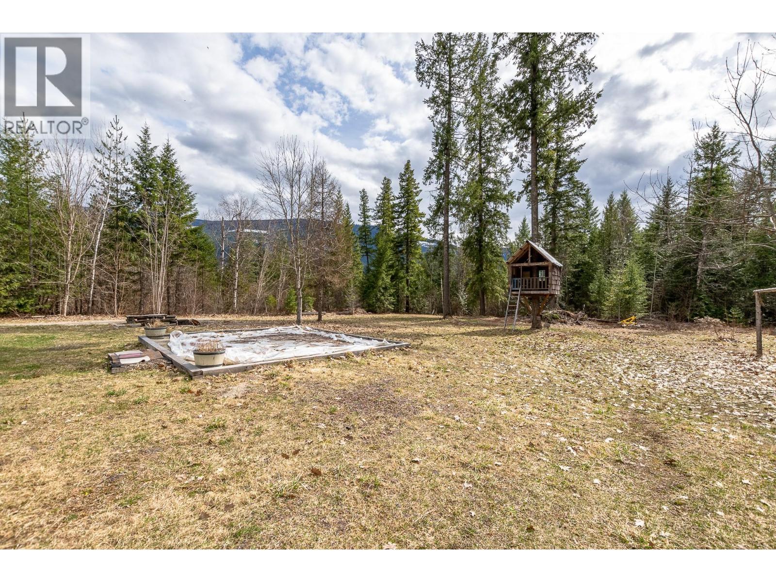 3690 Northway Road, Malakwa, British Columbia  V0E 2V0 - Photo 37 - 10382097
