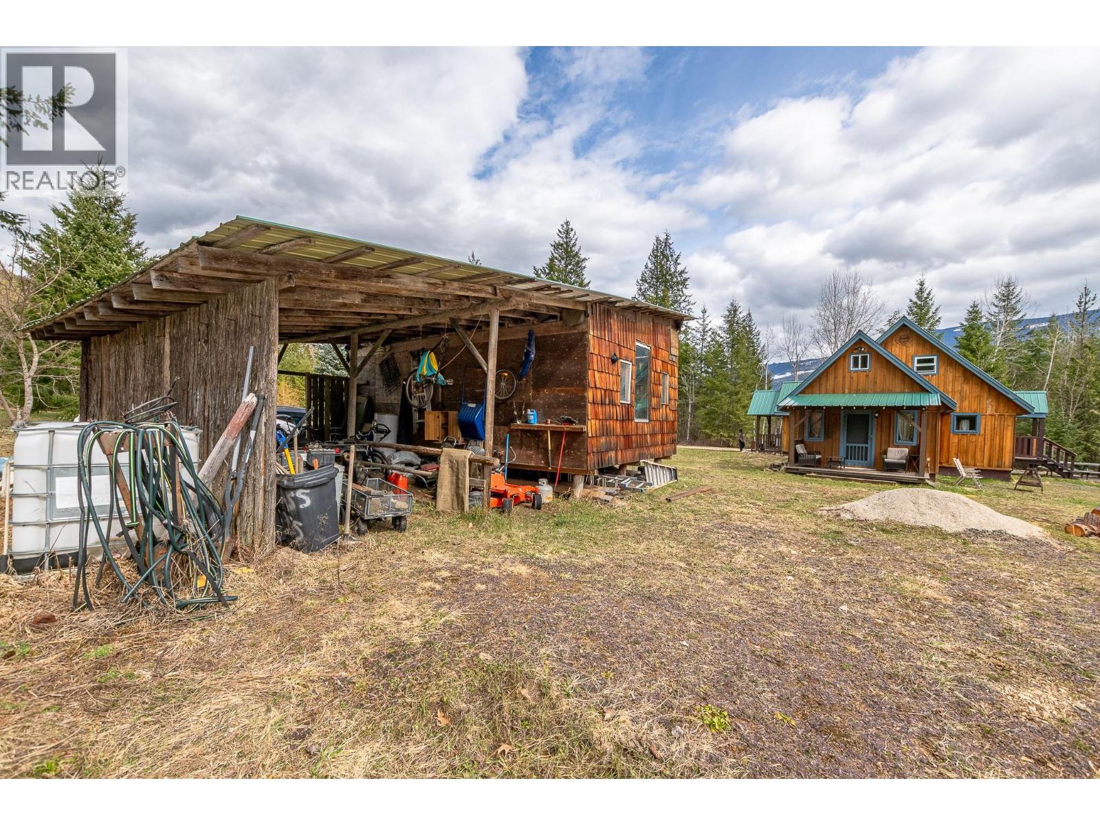 3690 Northway Road, Malakwa, British Columbia  V0E 2V0 - Photo 41 - 10382097